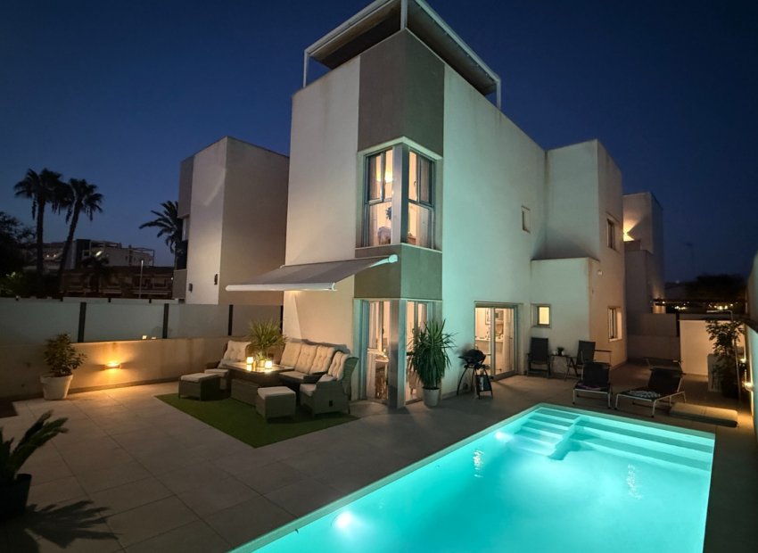 Resale - Villa * - Santiago de la Ribera * - Zona de la playa