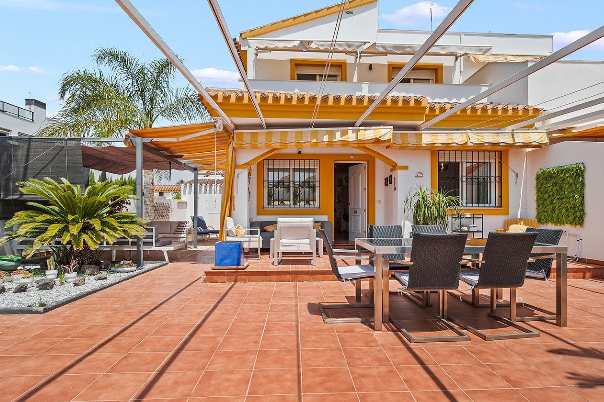 Resale - Villa * - Torre de La Horadada - Pueblo Latino