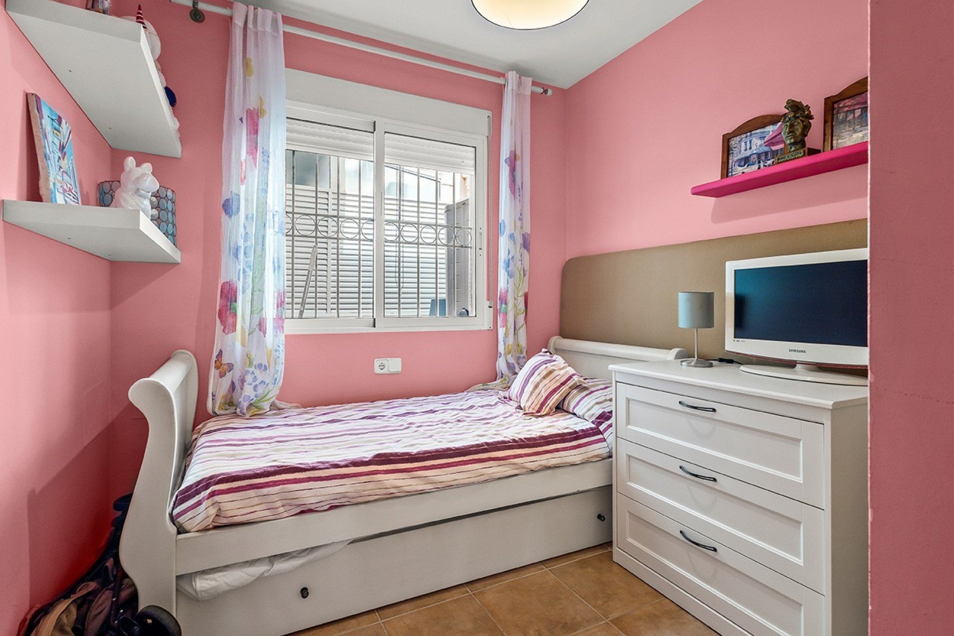 Resale - Villa * - Torre de La Horadada - Pueblo Latino