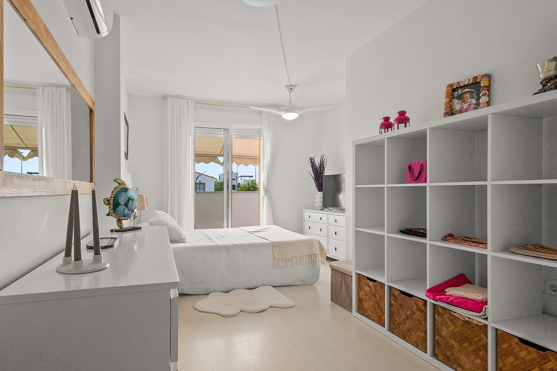 Resale - Villa * - Torre de La Horadada - Pueblo Latino