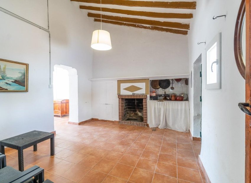 Resale - Villa * - Torre - Pacheco - Roldán