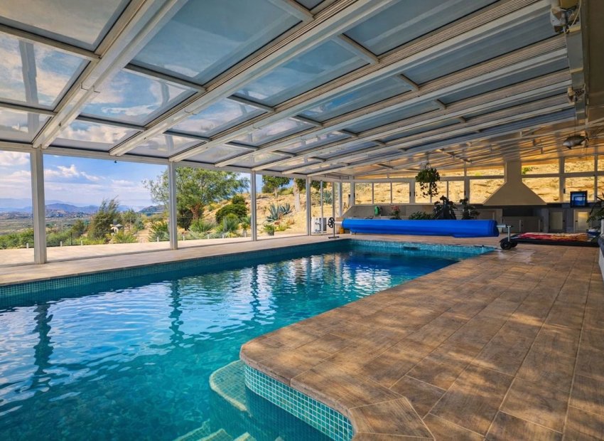 Resale - Villa * - Torremendo *