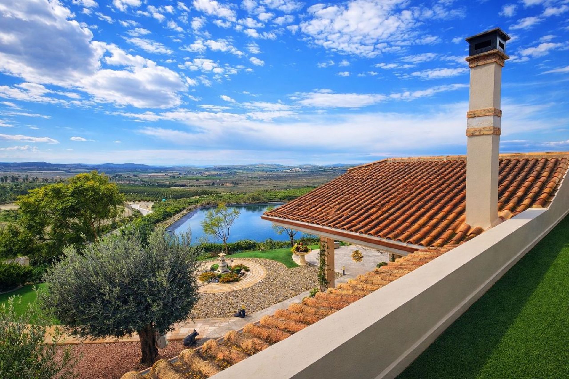 Resale - Villa * - Torremendo *