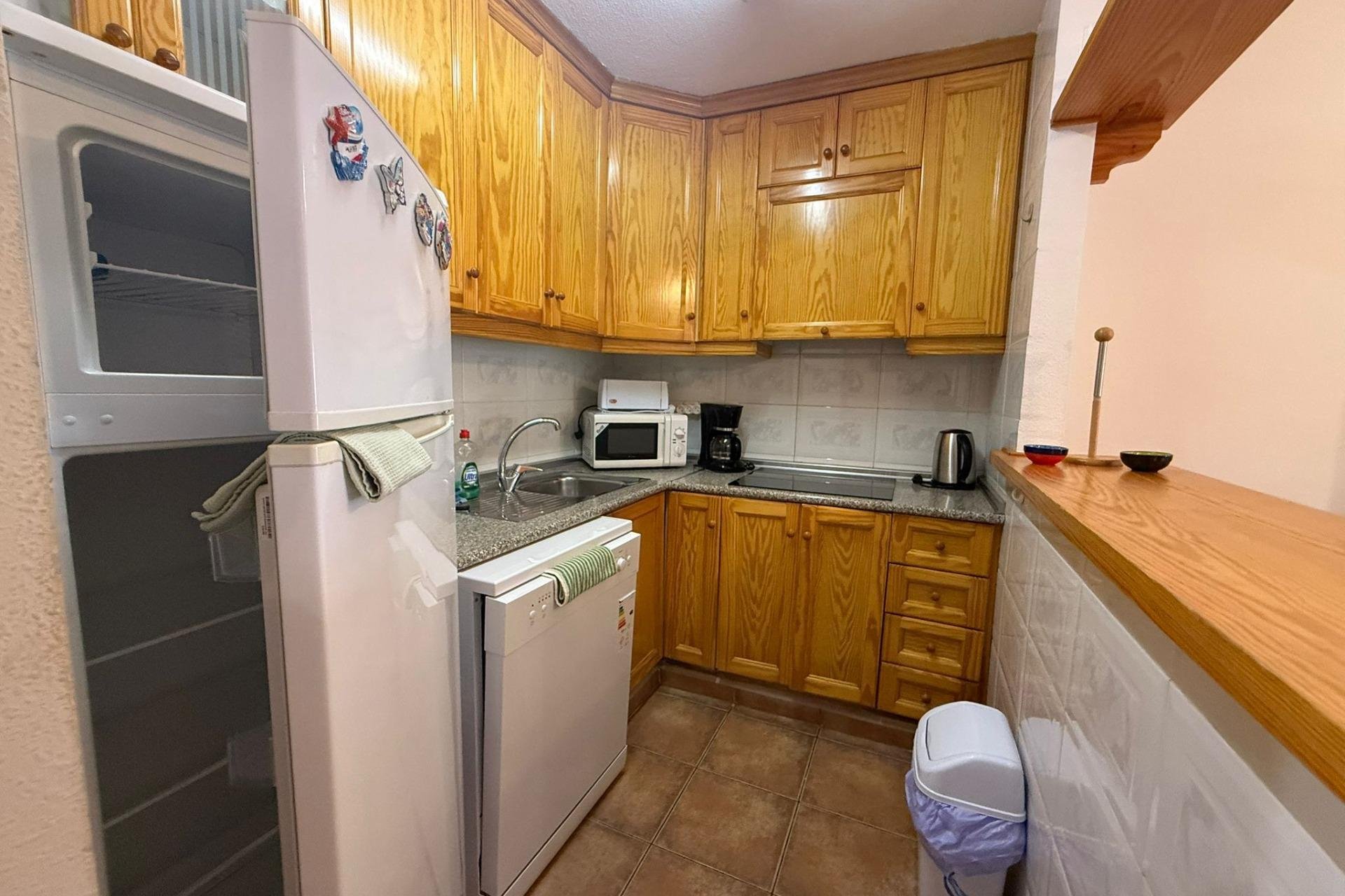 Resale - Villa * - Torrevieja * - Acequion *