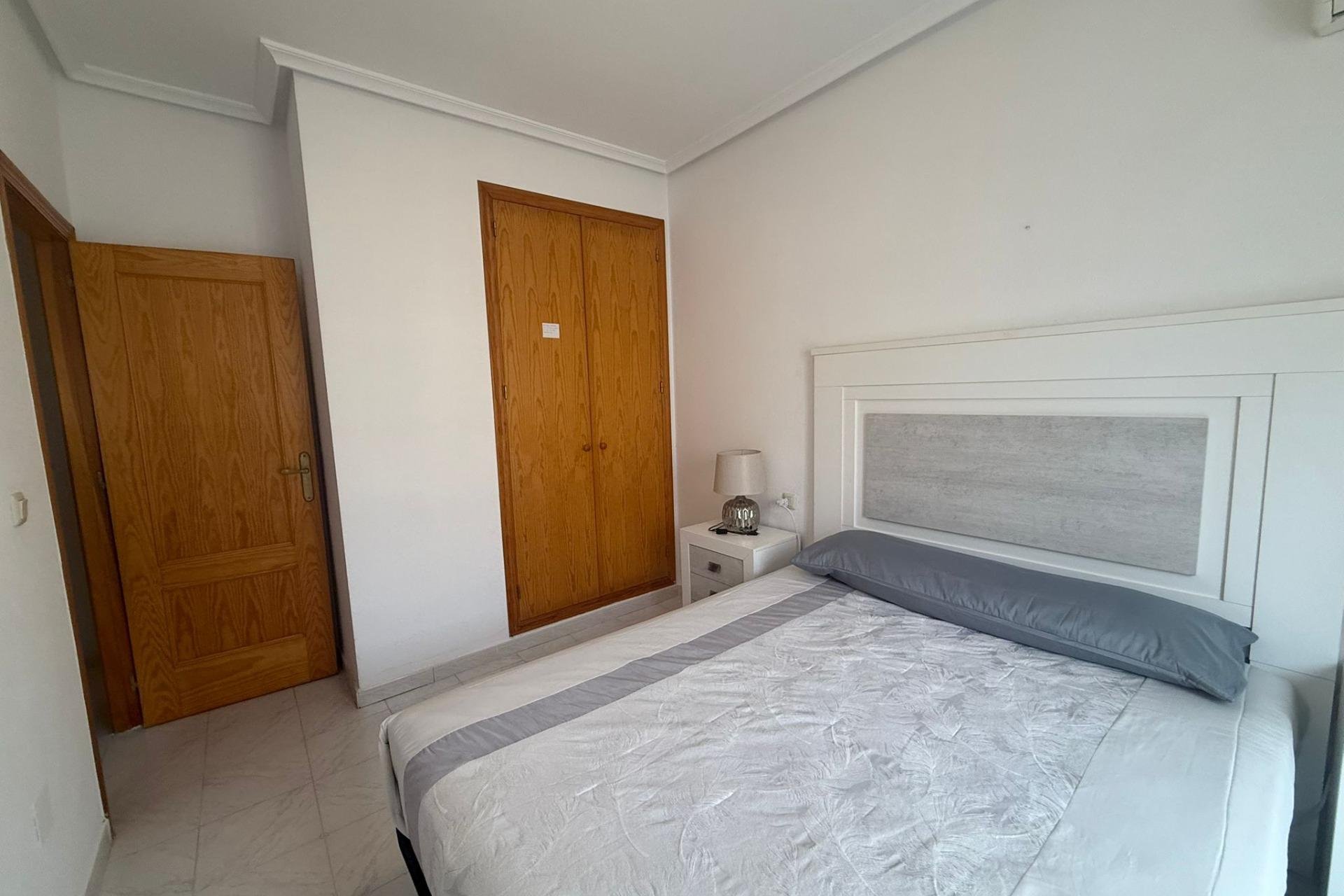 Resale - Villa * - Torrevieja * - Acequion *
