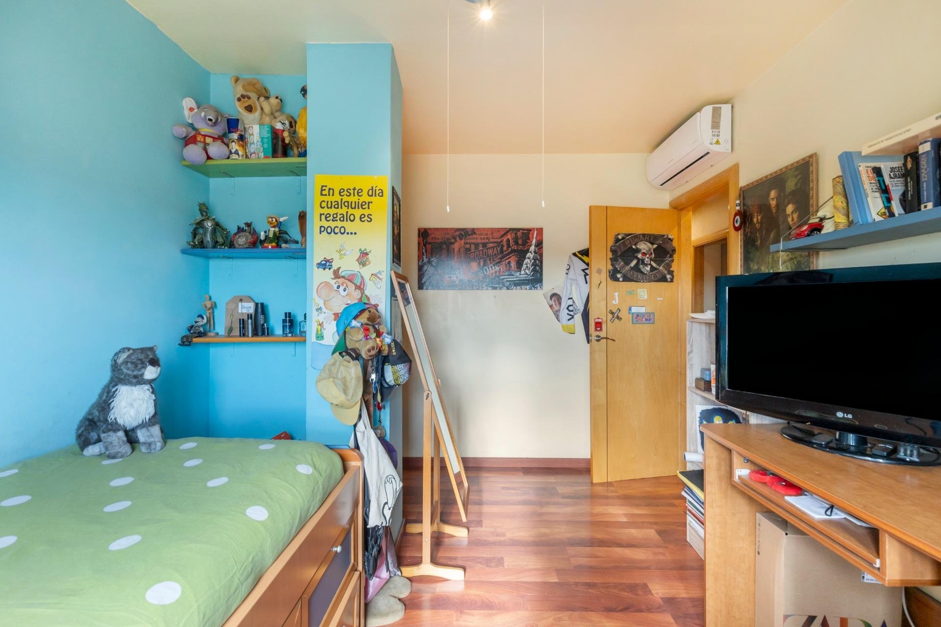 Resale - Villa * - Torrevieja - Aguas Nuevas *