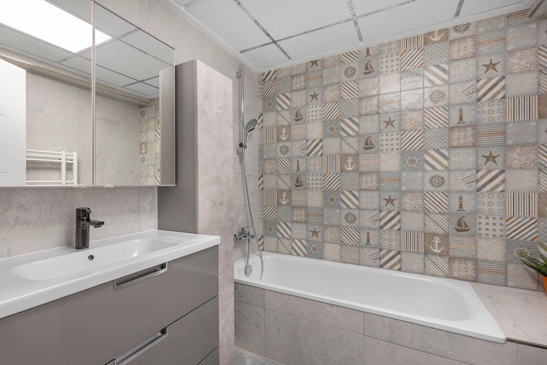 Resale - Villa * - Torrevieja - Aguas Nuevas *