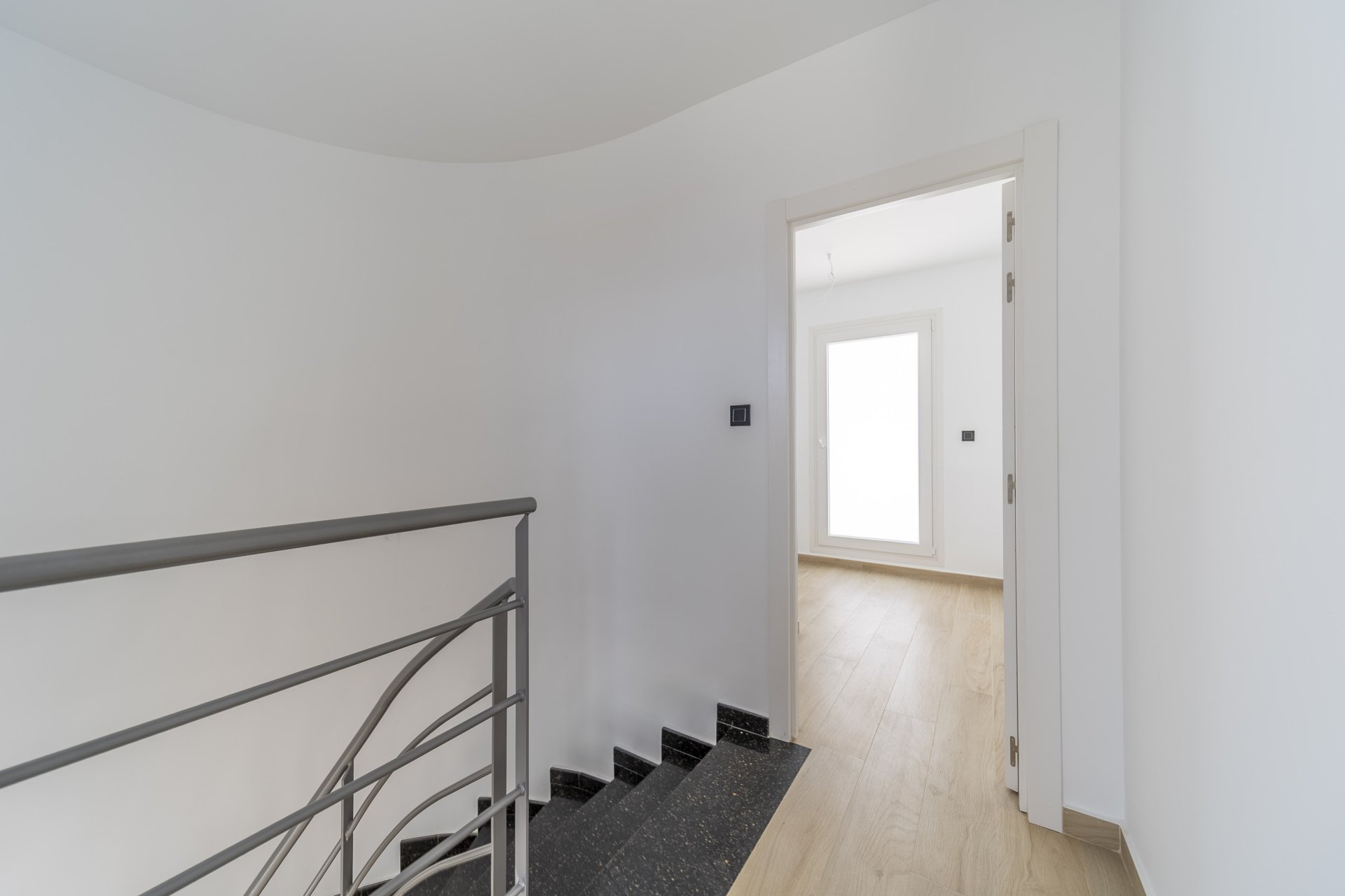 Resale - Villa * - Torrevieja - Aguas Nuevas *