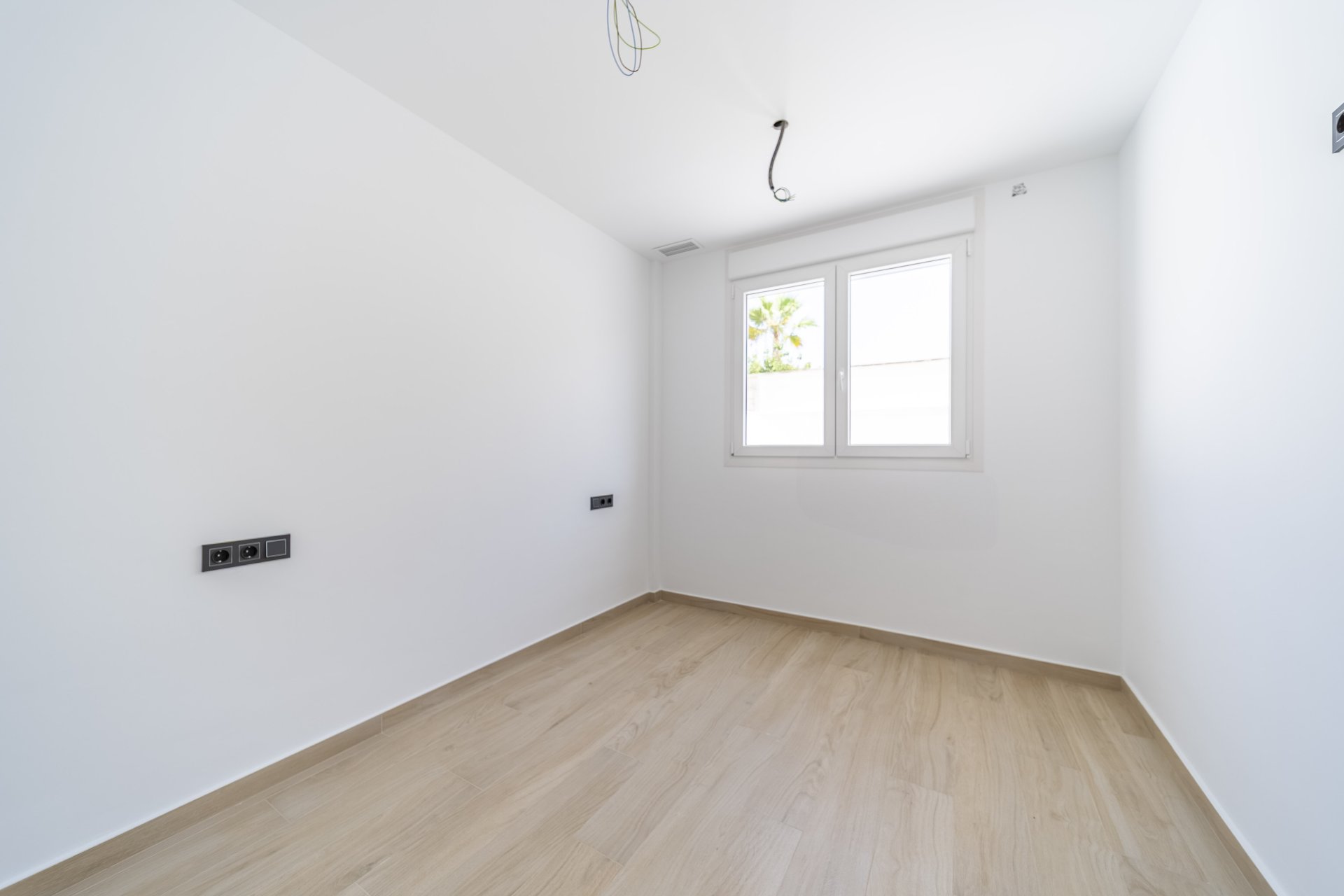 Resale - Villa * - Torrevieja - Aguas Nuevas *