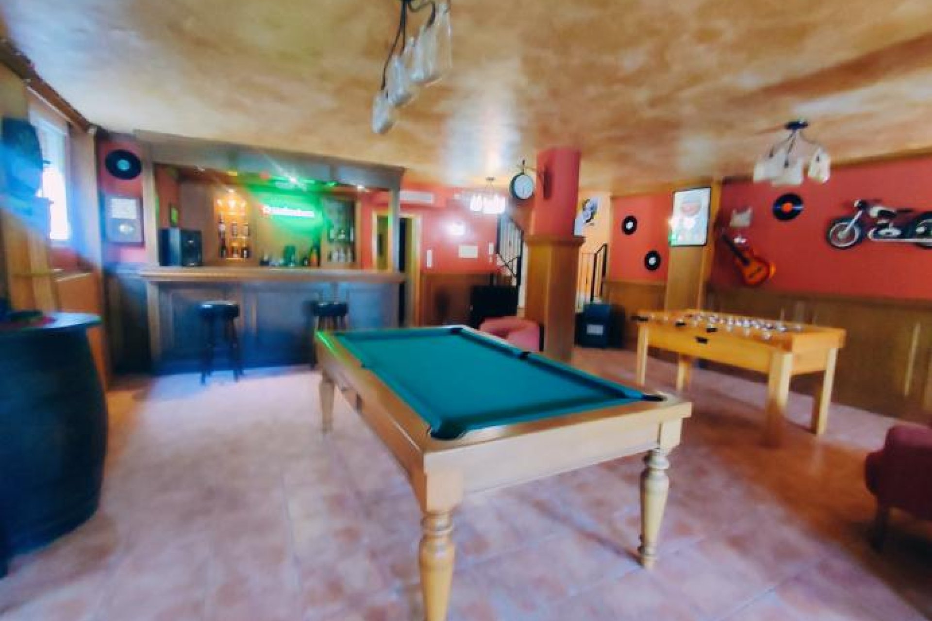 Resale - Villa * - Torrevieja * - Aguas Nuevas *