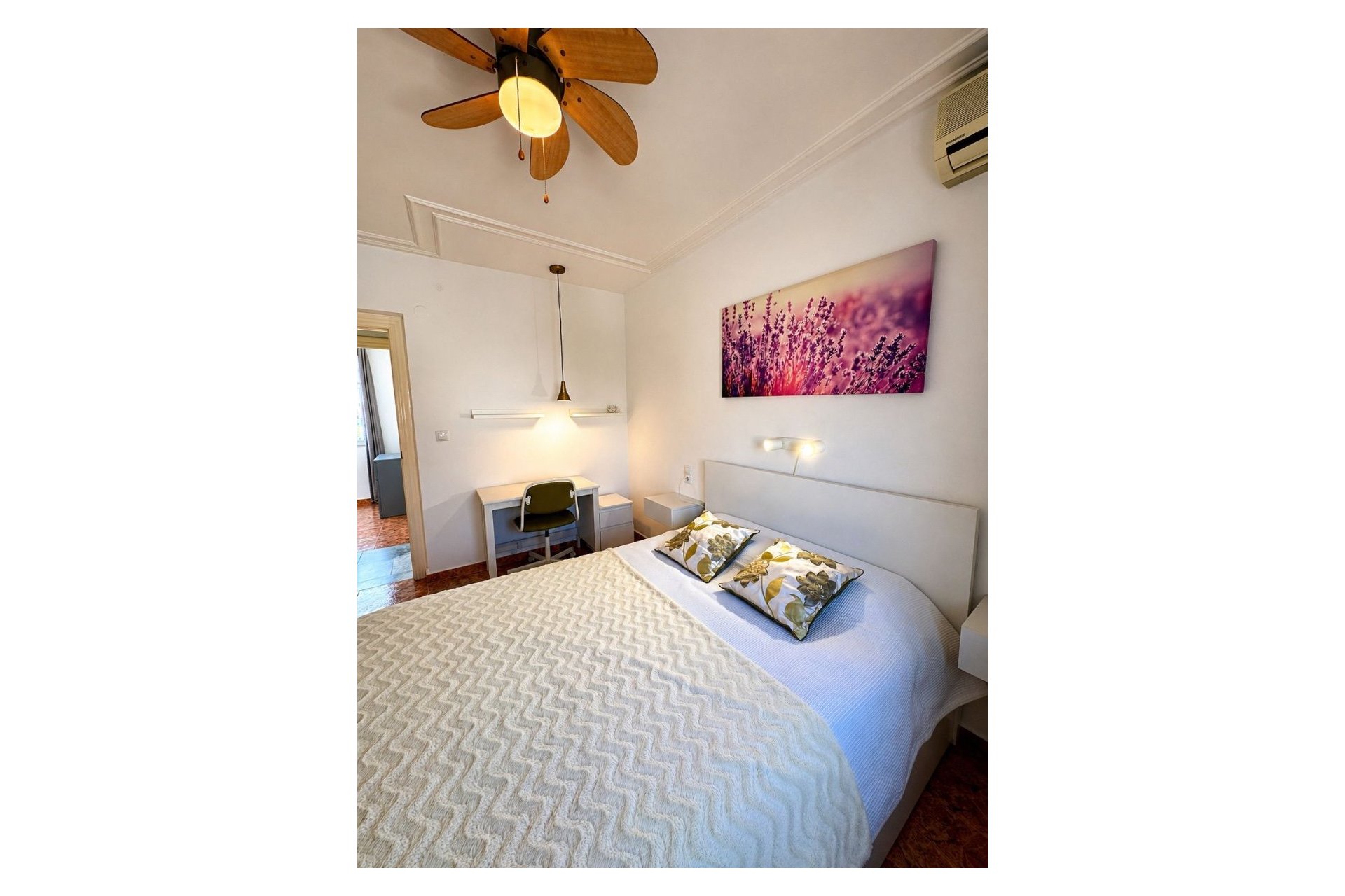 Resale - Villa * - Torrevieja * - Aguas Nuevas *