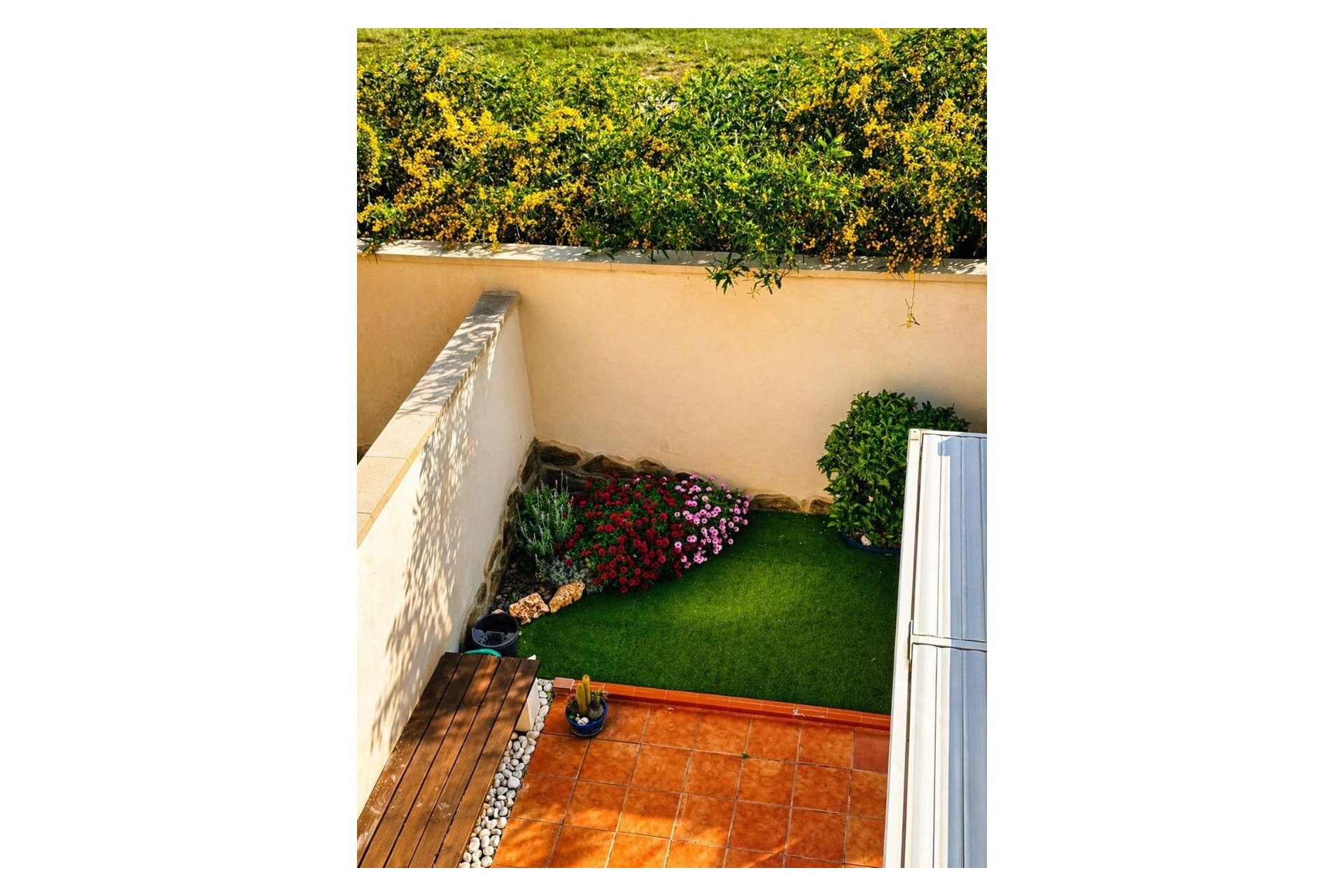 Resale - Villa * - Torrevieja * - Aguas Nuevas *