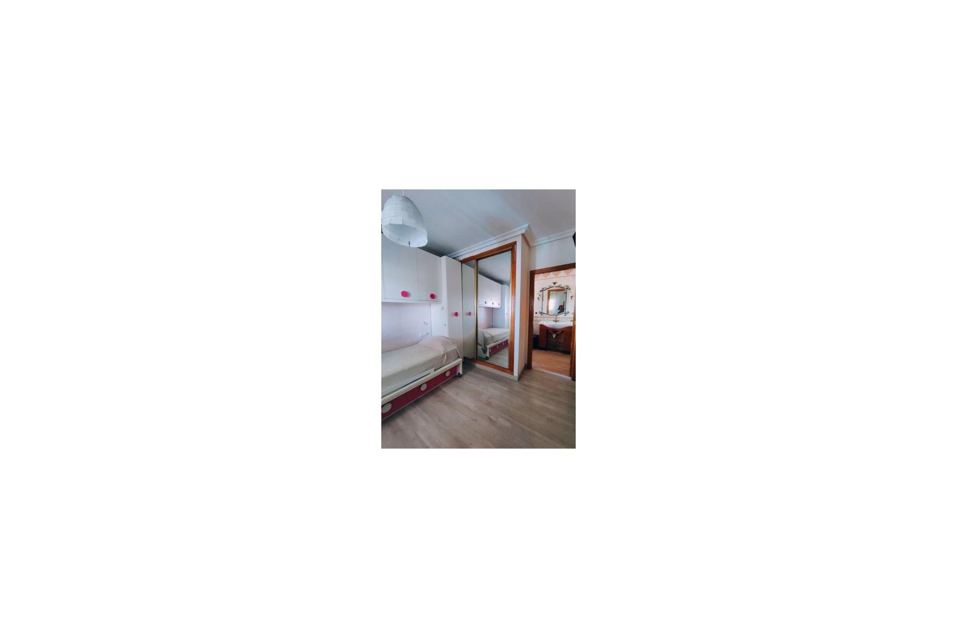 Resale - Villa * - Torrevieja * - Aguas Nuevas *