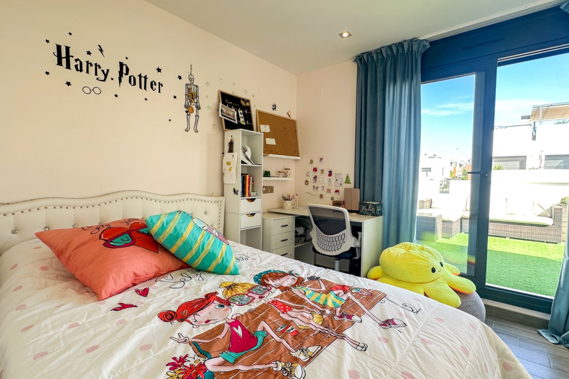 Resale - Villa * - Torrevieja * - Aguas Nuevas *