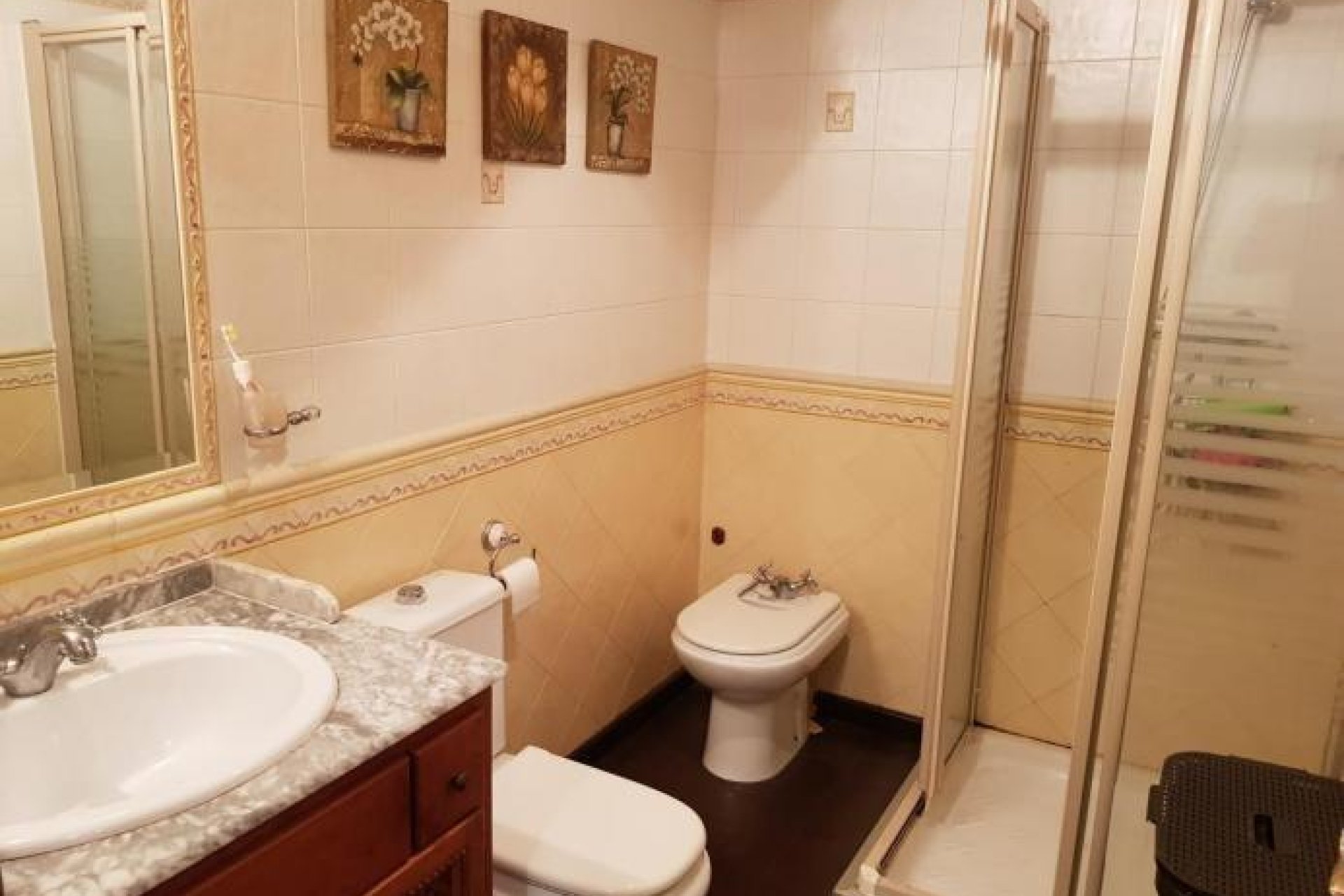 Resale - Villa * - Torrevieja * - Aguas Nuevas *