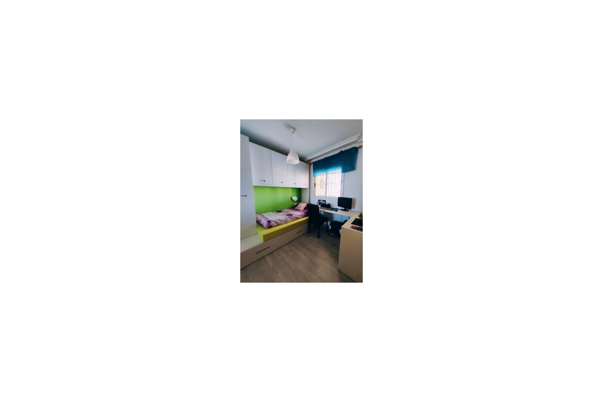Resale - Villa * - Torrevieja * - Aguas Nuevas *