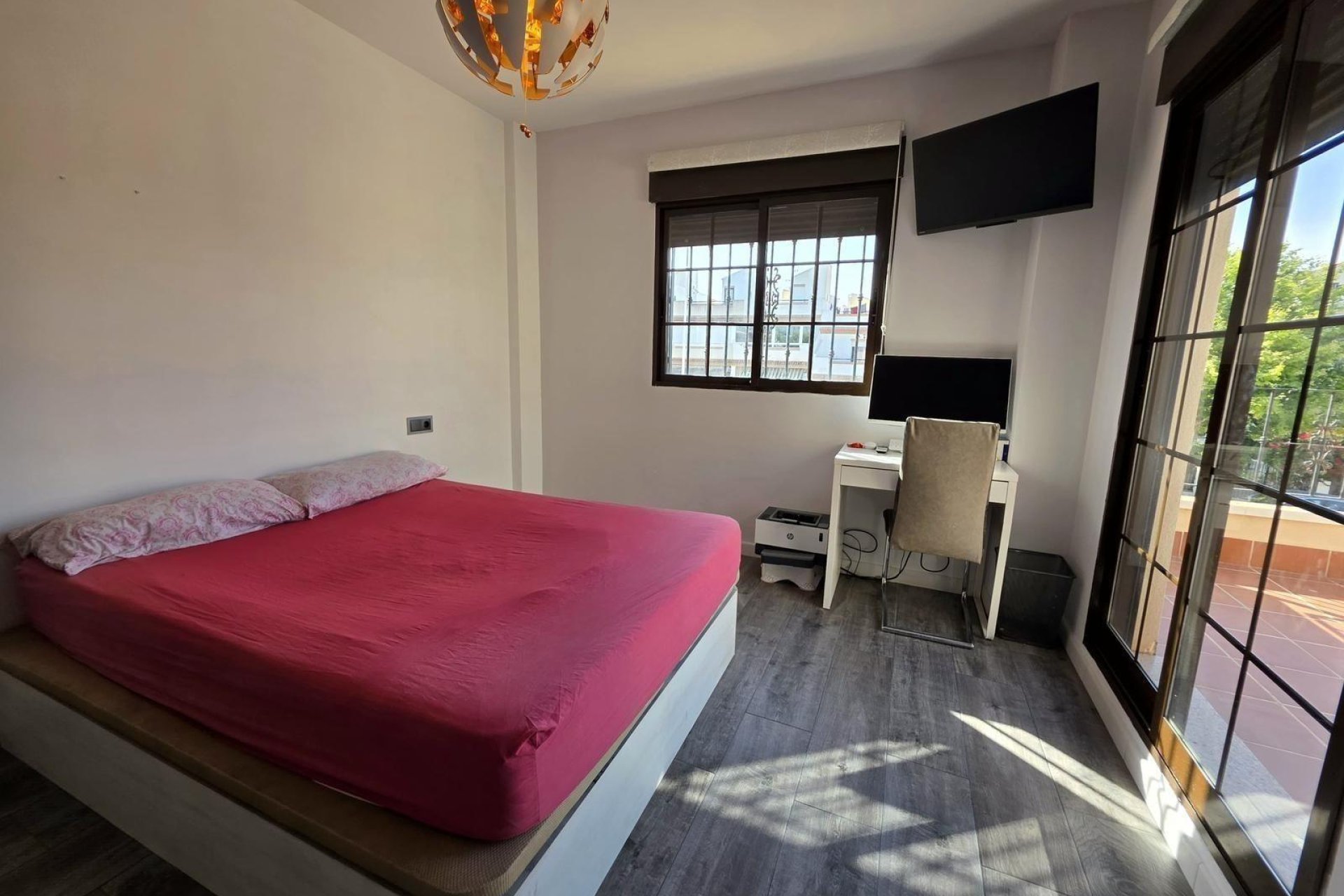Resale - Villa * - Torrevieja * - Aguas Nuevas *