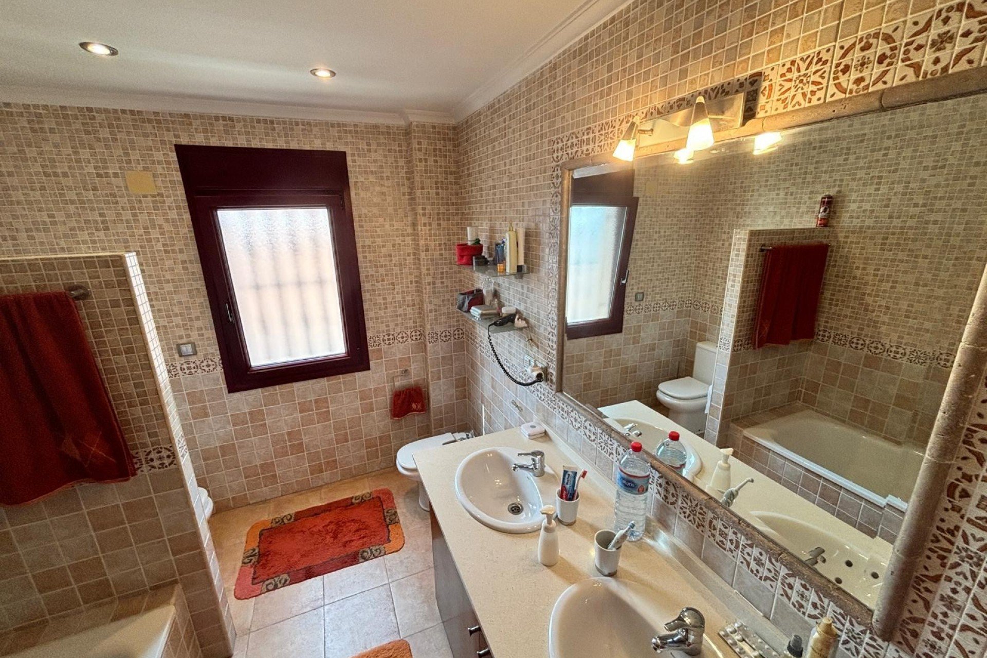 Resale - Villa - Torrevieja Centro - Torrevieja