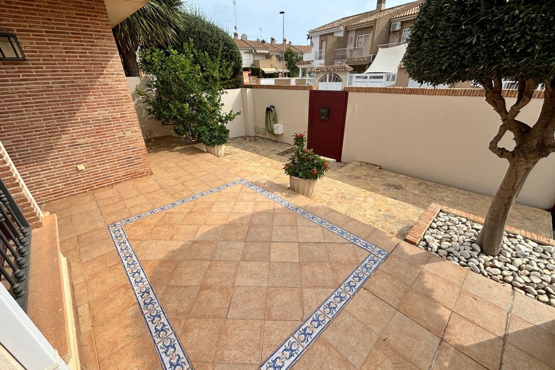 Resale - Villa - Torrevieja Centro - Torrevieja