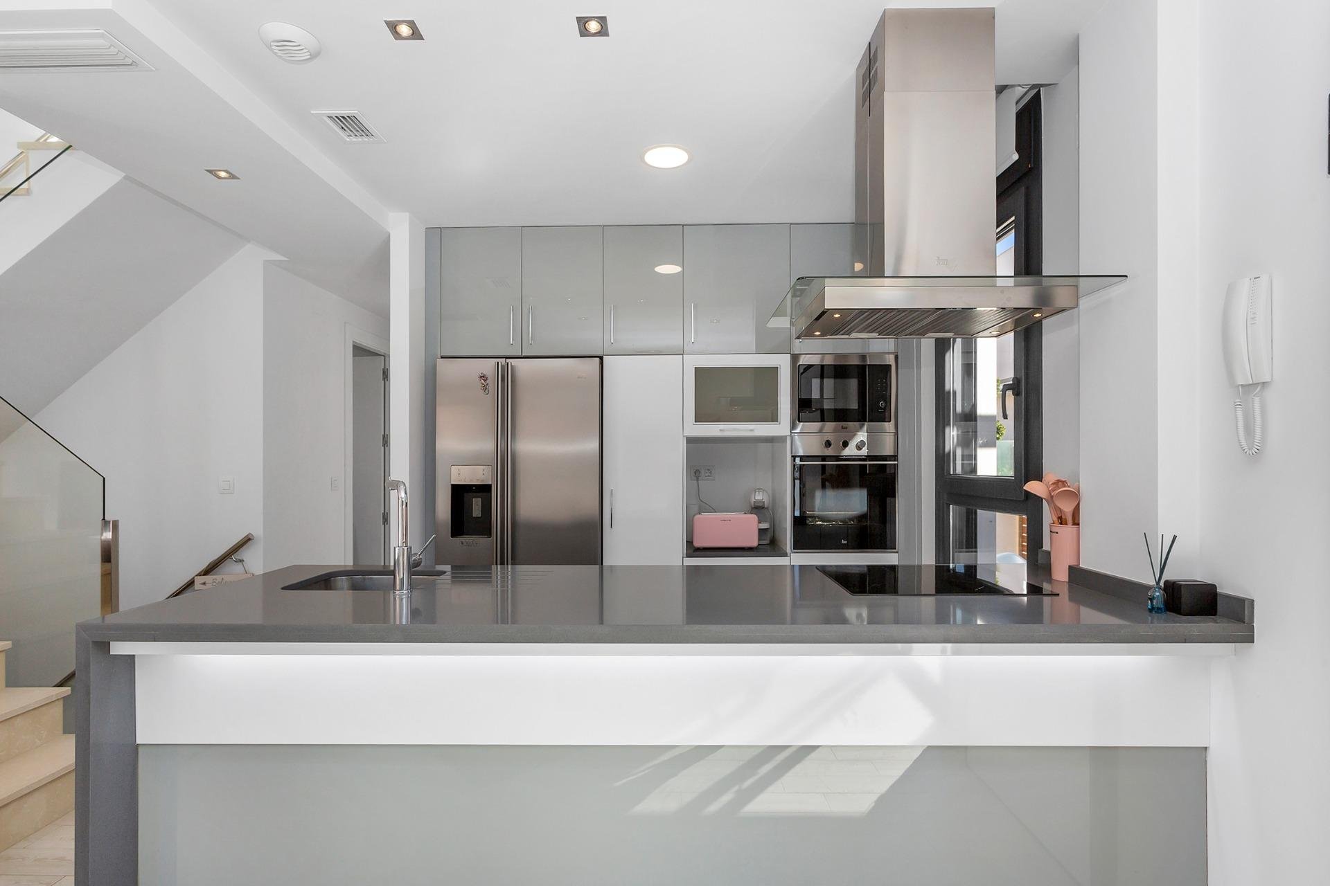 Resale - Villa * - Torrevieja - Costa Blanca