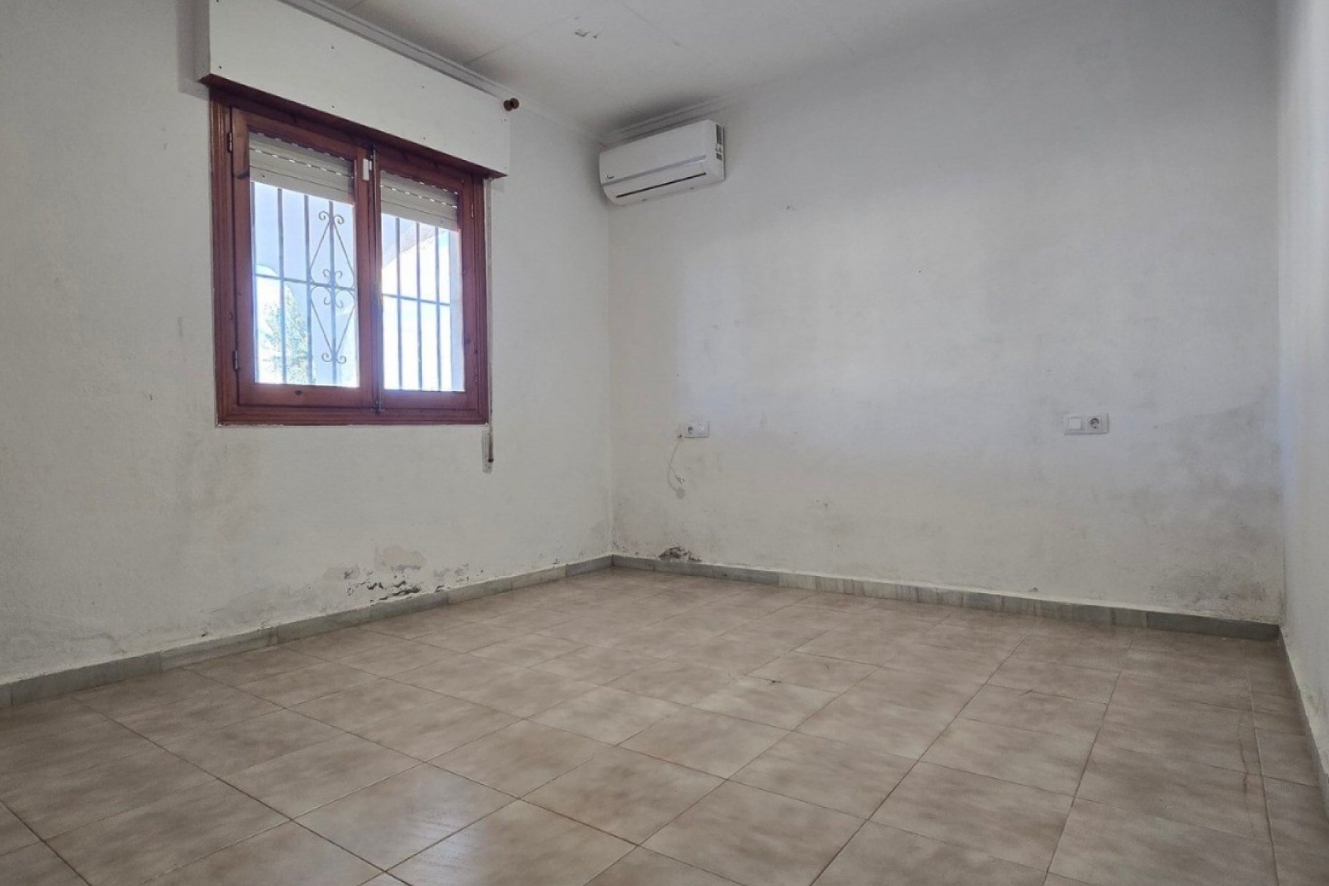 Resale - Villa * - Torrevieja * - El Chaparal