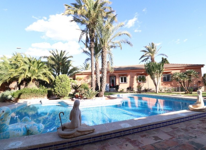 Resale - Villa - Torrevieja - El Chaparral