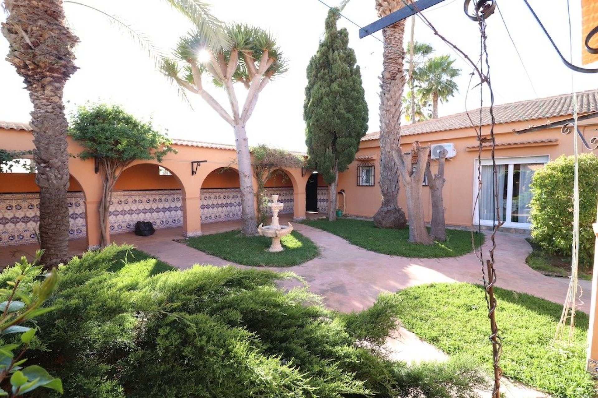 Resale - Villa - Torrevieja - El Chaparral