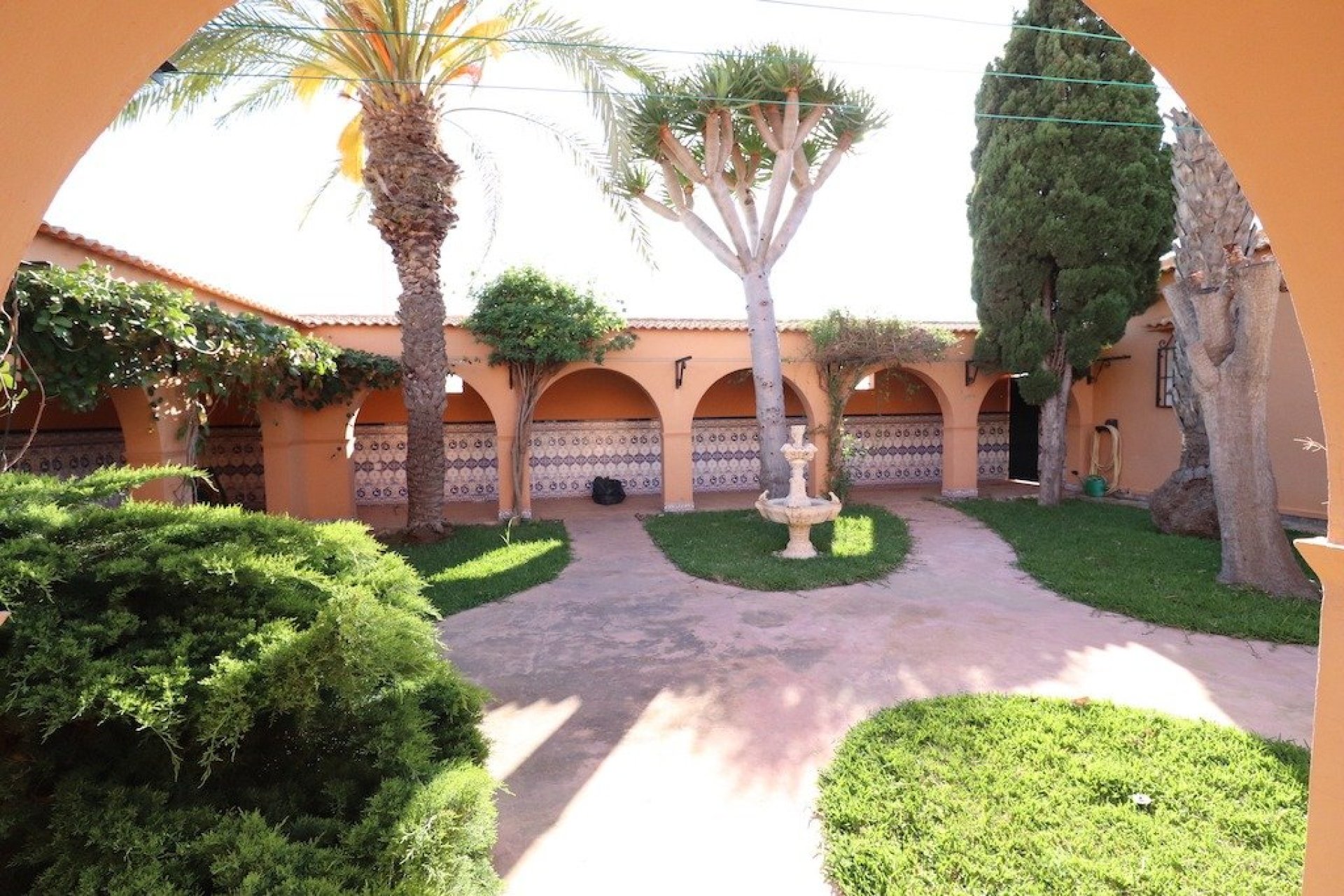 Resale - Villa - Torrevieja - El Chaparral