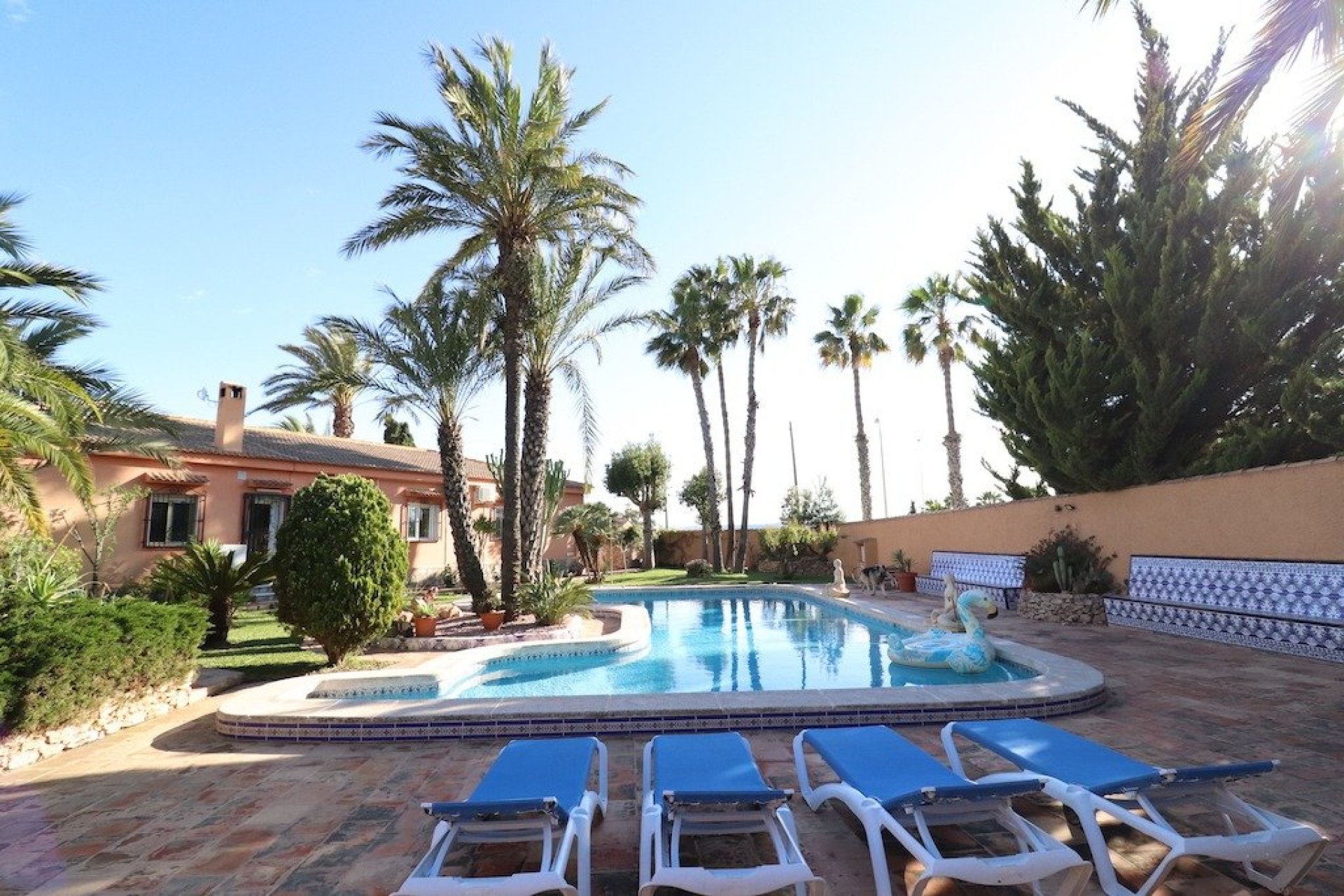 Resale - Villa - Torrevieja - El Chaparral