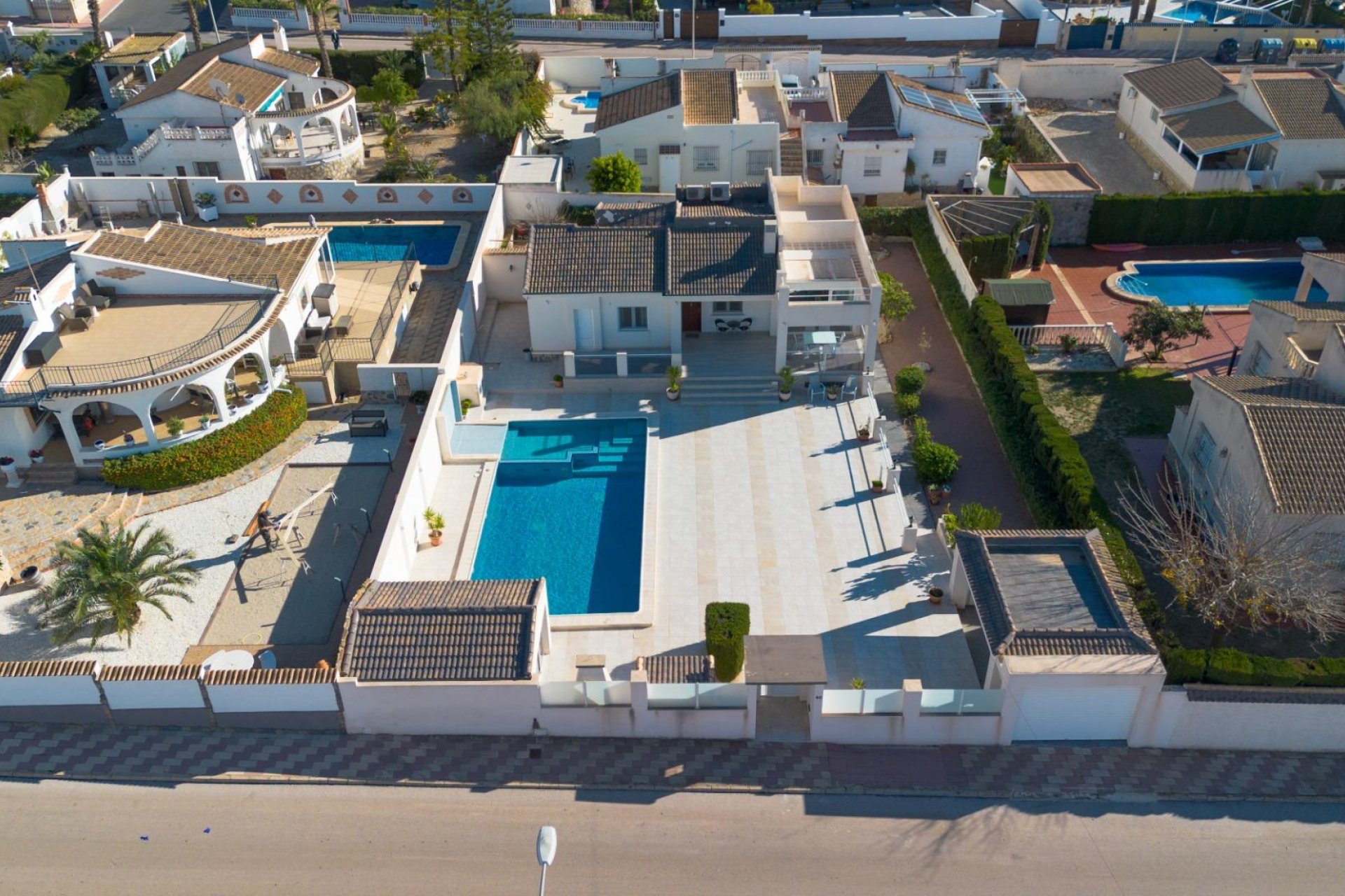 Resale - Villa - Torrevieja - El Chaparral