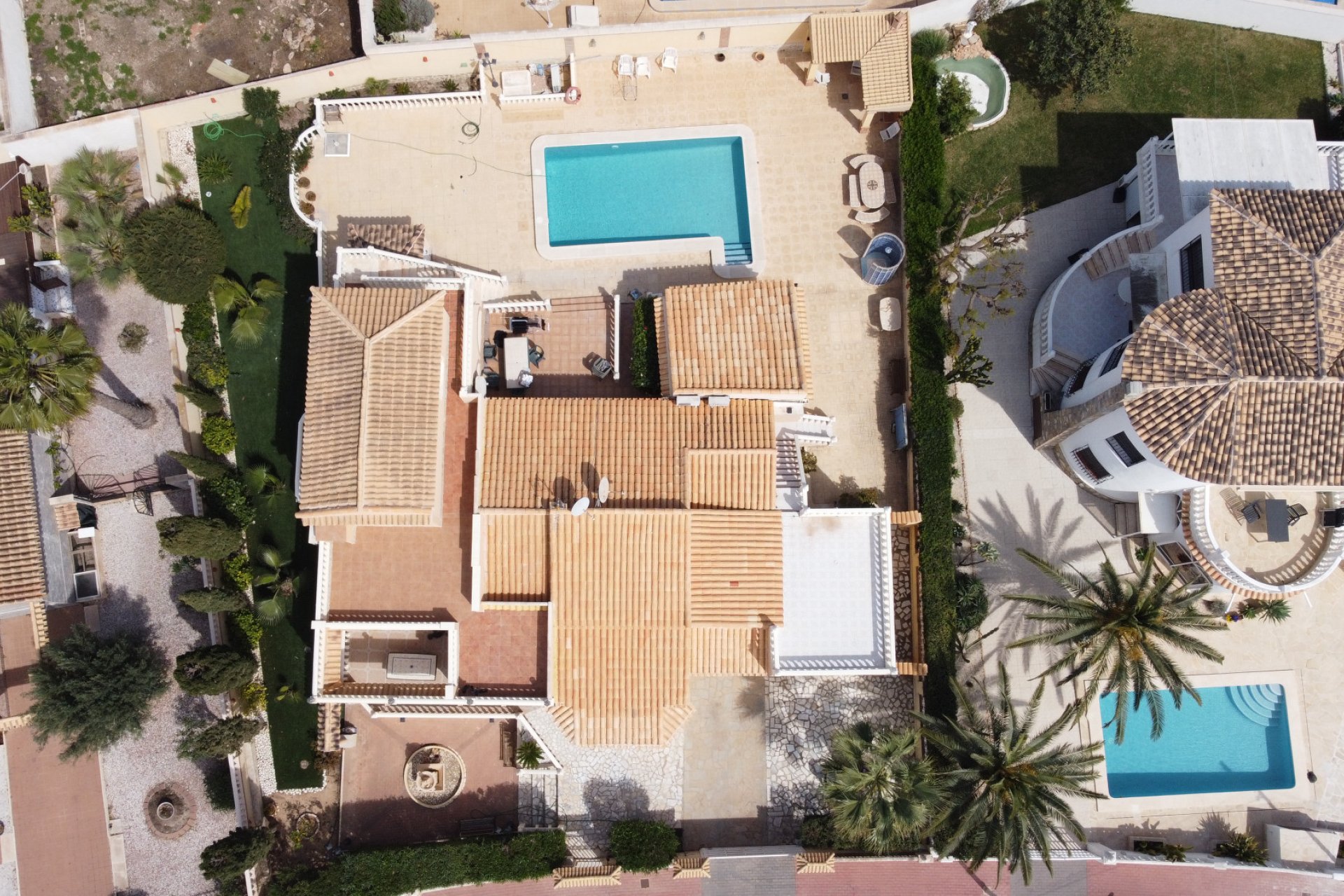 Resale - Villa * - Torrevieja - El chaparral *
