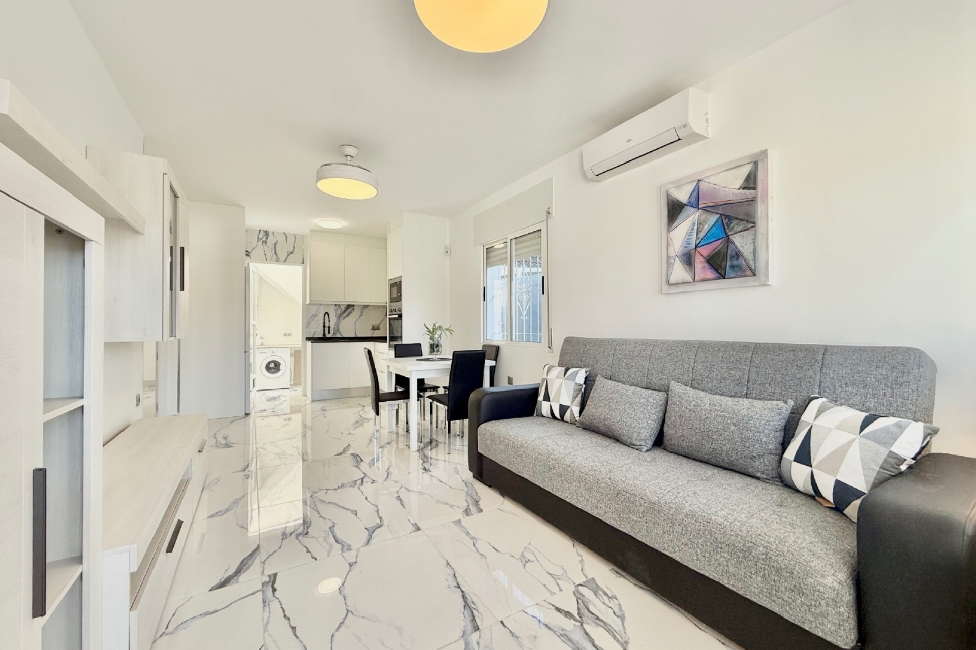 Resale - Villa * - Torrevieja * - El chaparral *