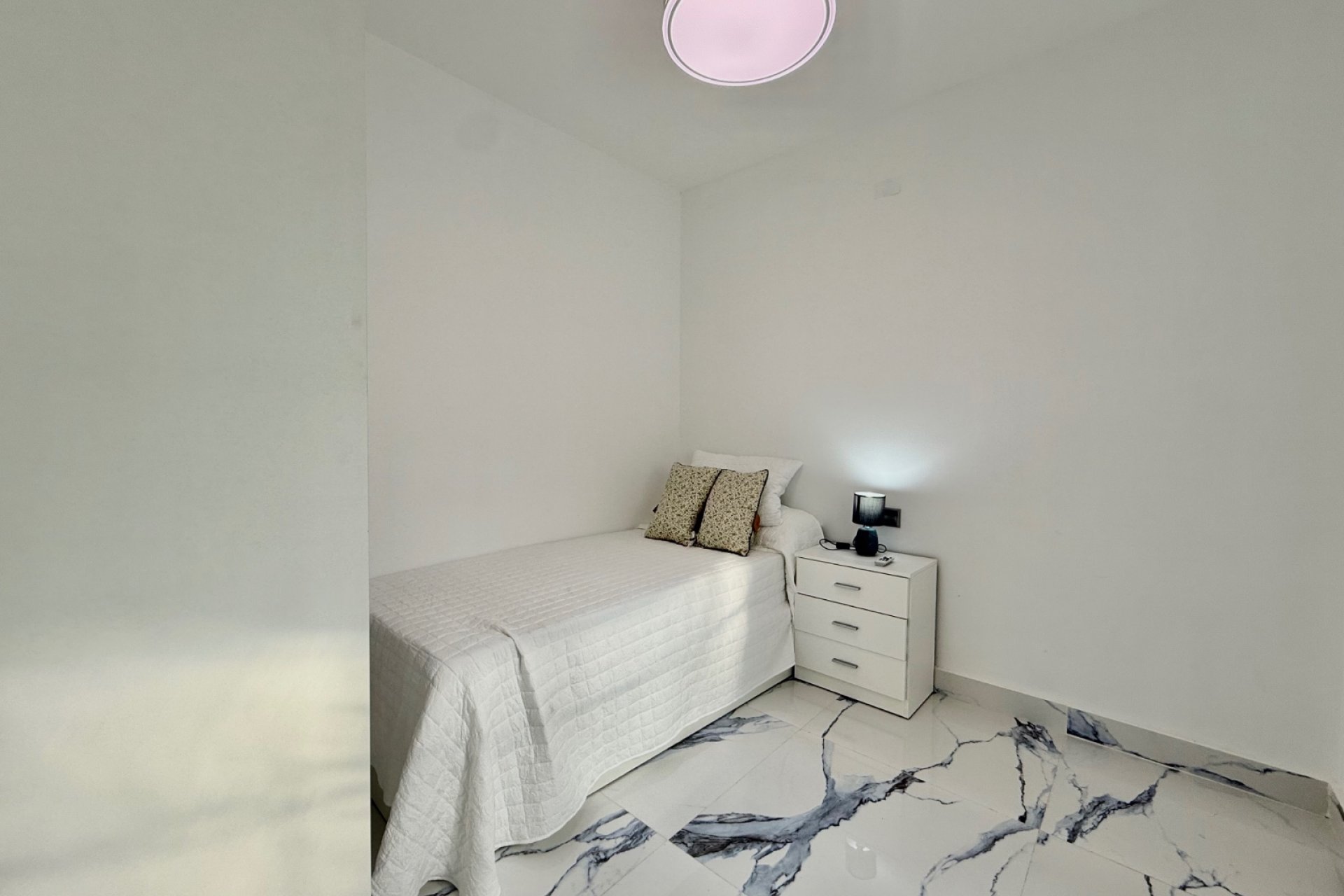 Resale - Villa * - Torrevieja * - El chaparral *