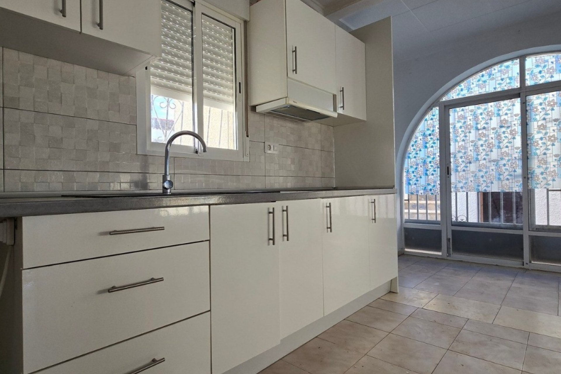 Resale - Villa * - Torrevieja * - El chaparral *