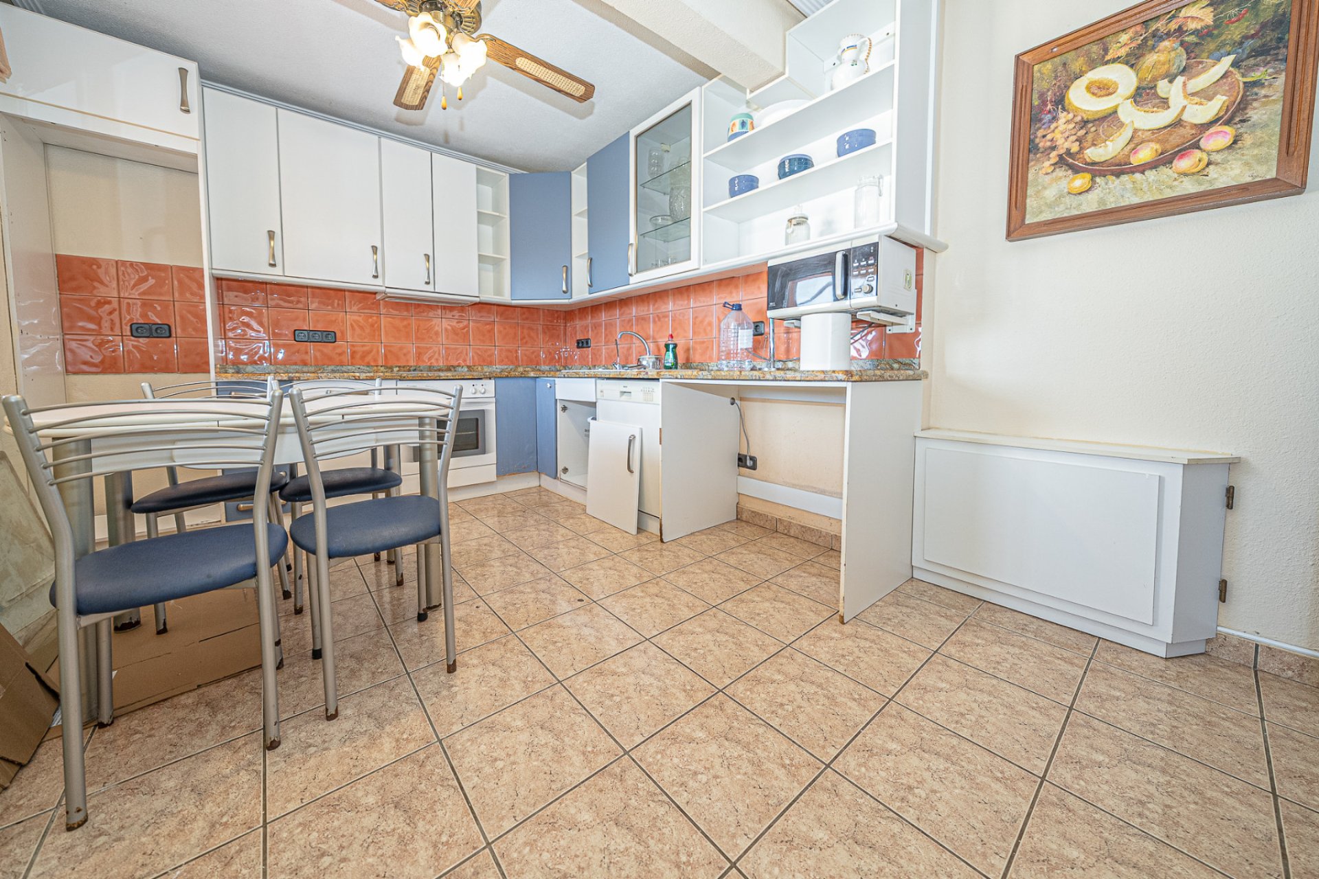 Resale - Villa * - Torrevieja * - El chaparral *