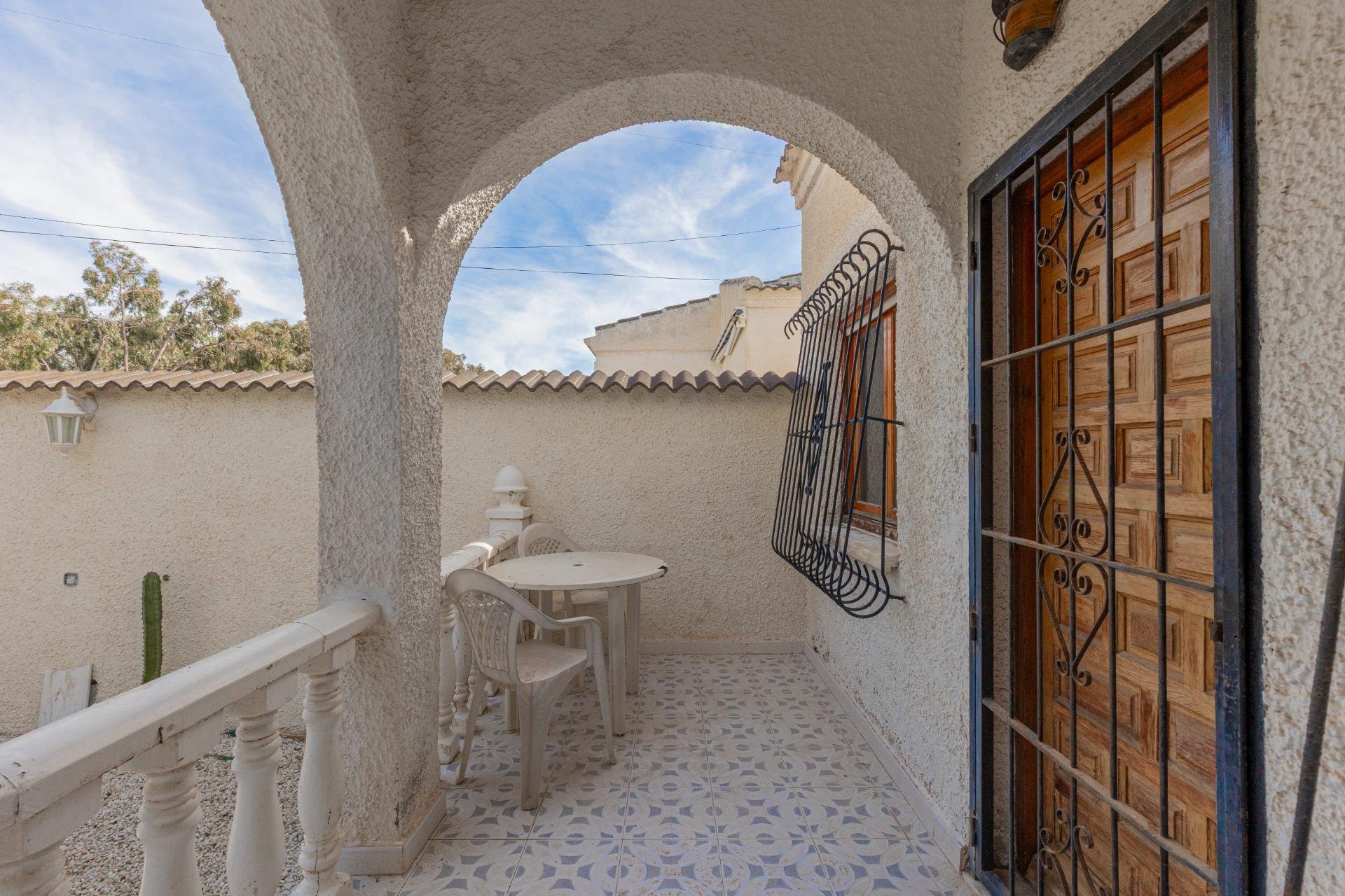 Resale - Villa * - Torrevieja * - El chaparral *