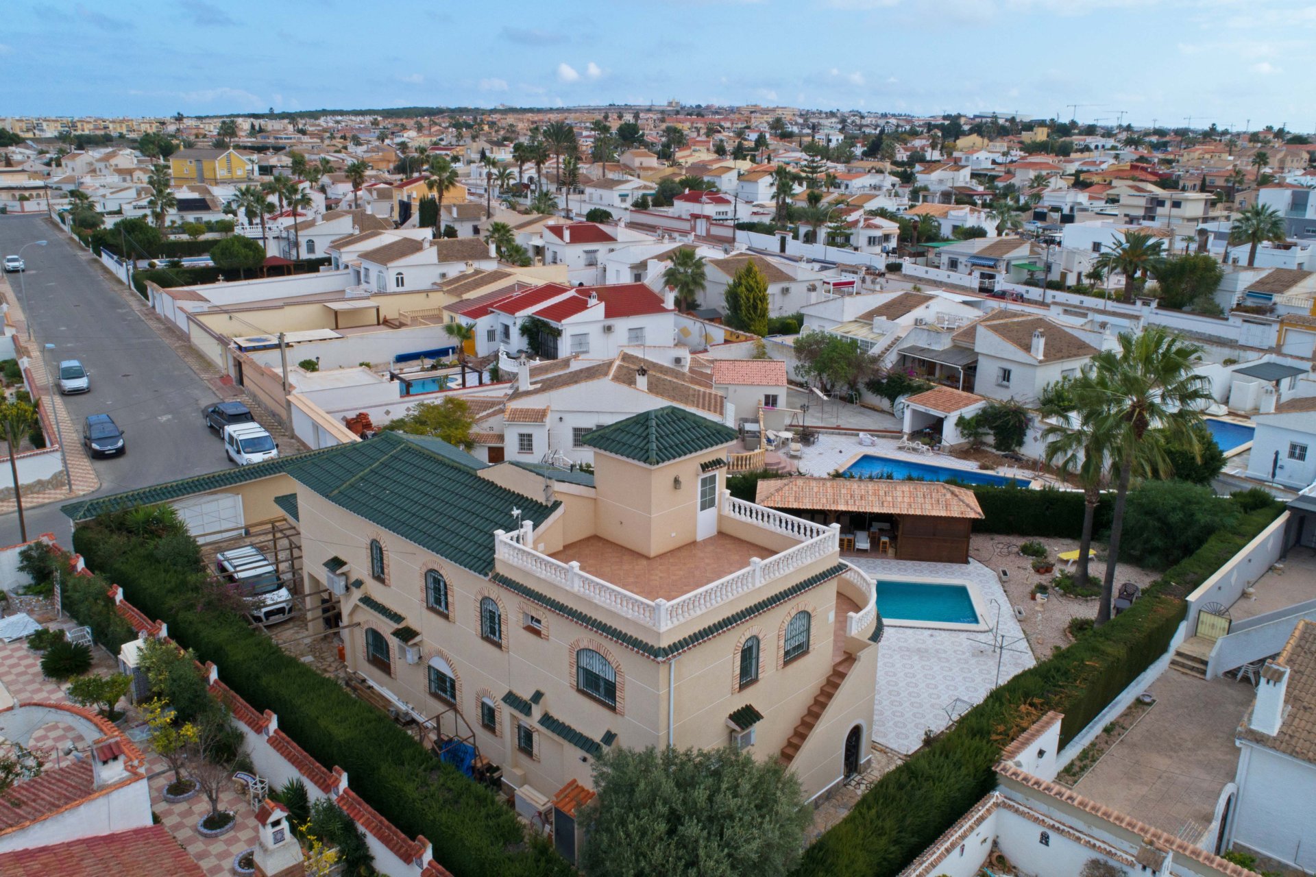 Resale - Villa - Torrevieja - El Chaparral