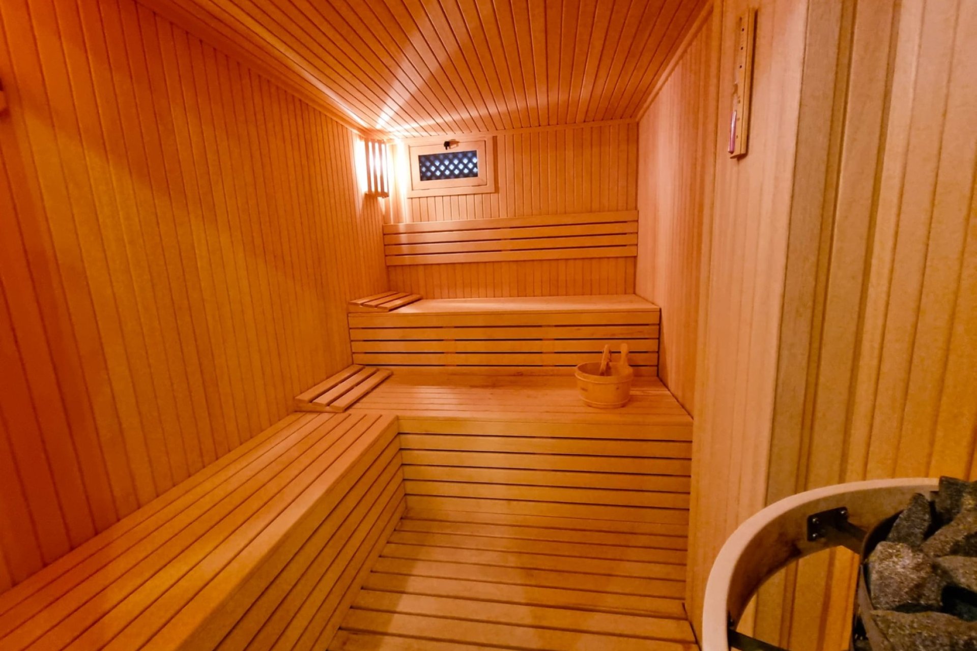 Resale - Villa * - Torrevieja - La Mata *