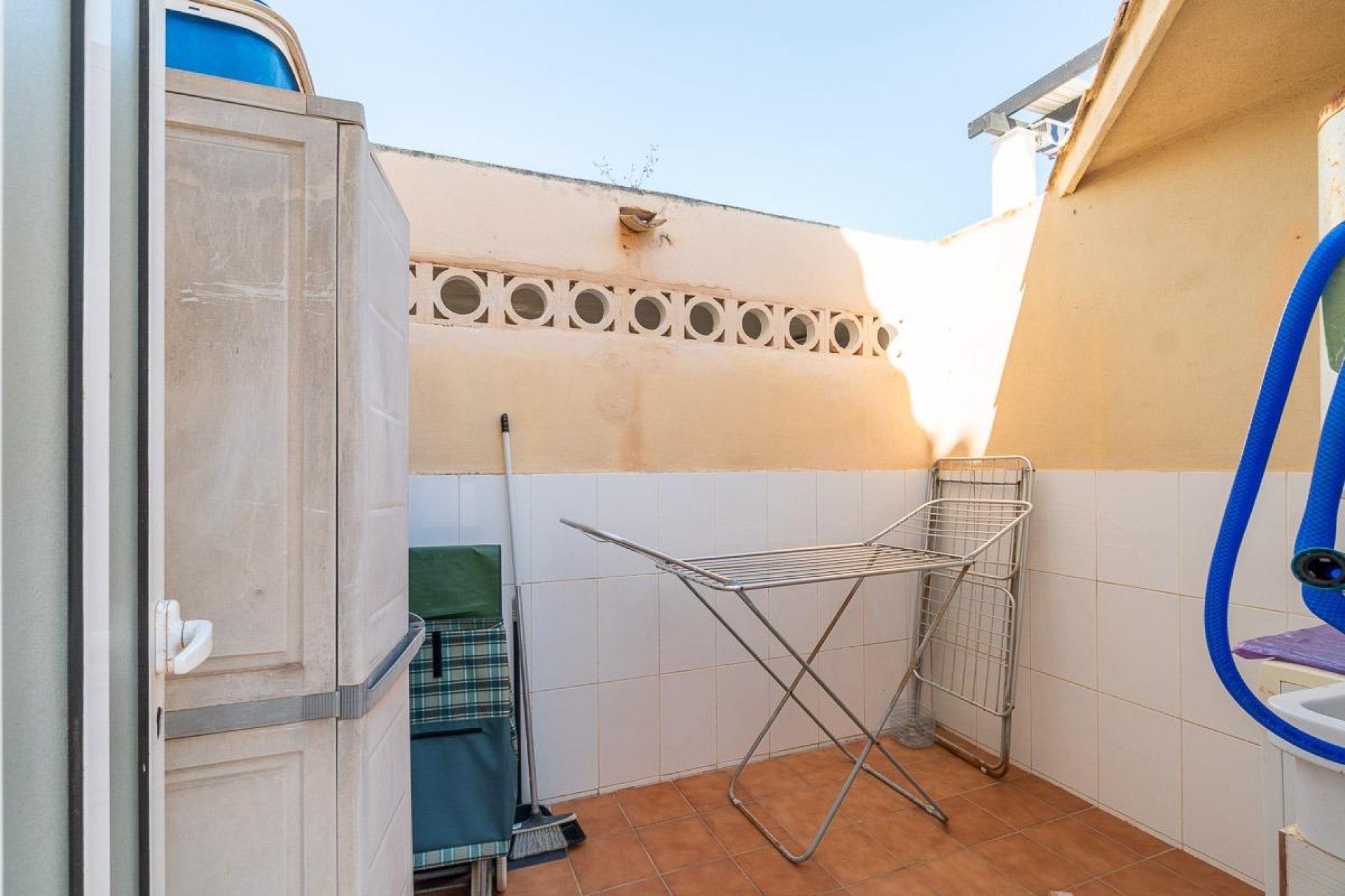 Resale - Villa * - Torrevieja * - La Mata *