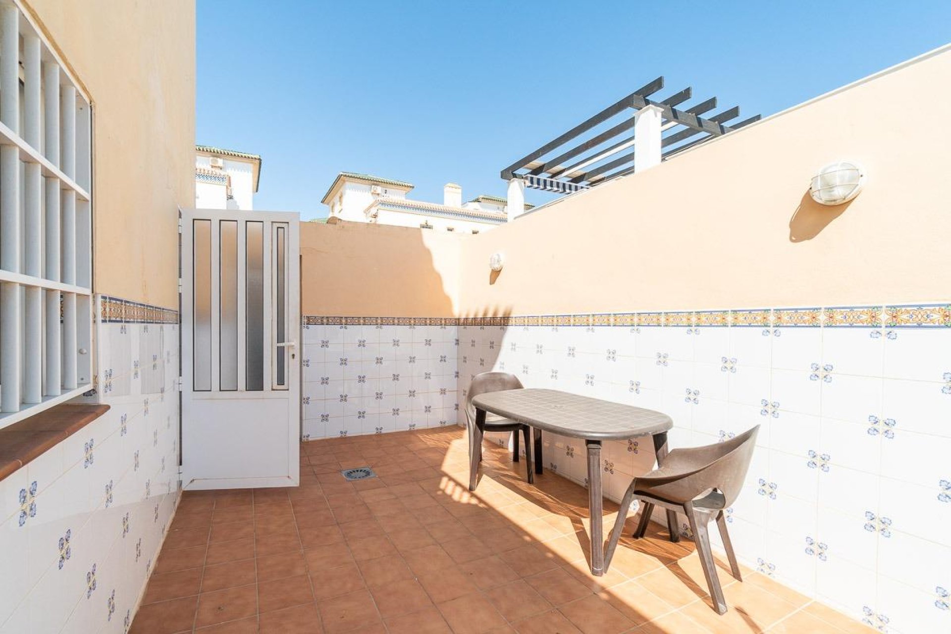 Resale - Villa * - Torrevieja * - La Mata *