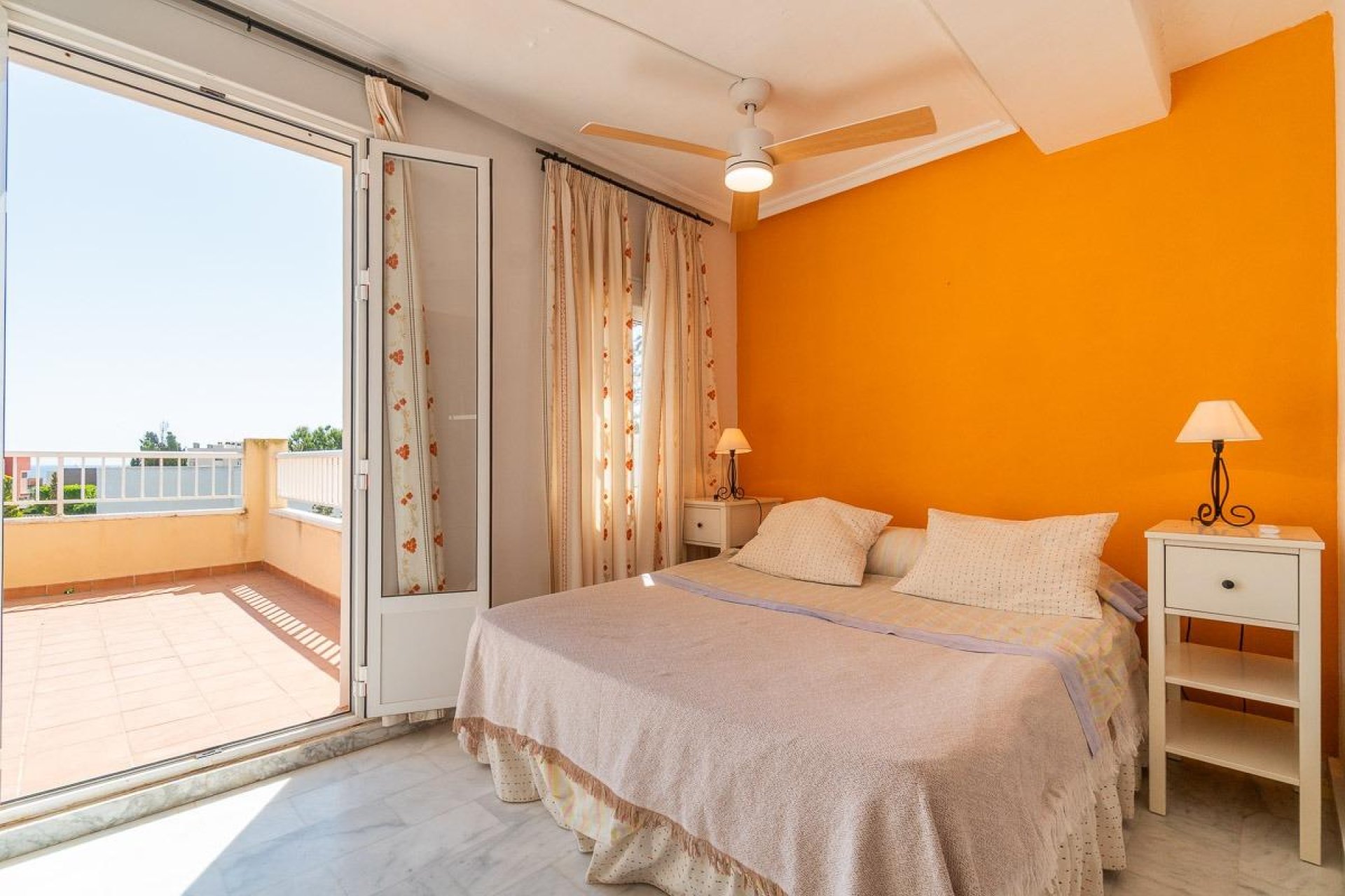 Resale - Villa * - Torrevieja * - La Mata *