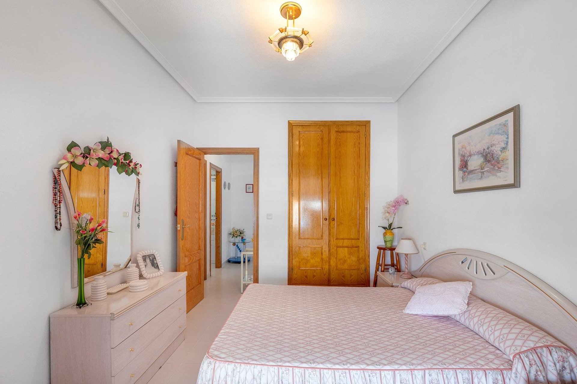 Resale - Villa * - Torrevieja * - La Mata *