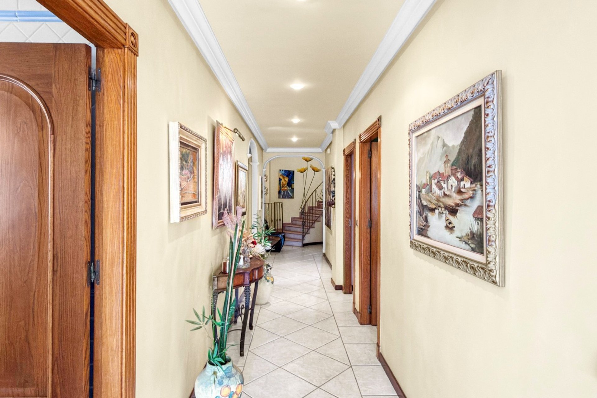 Resale - Villa * - Torrevieja * - La Mata *