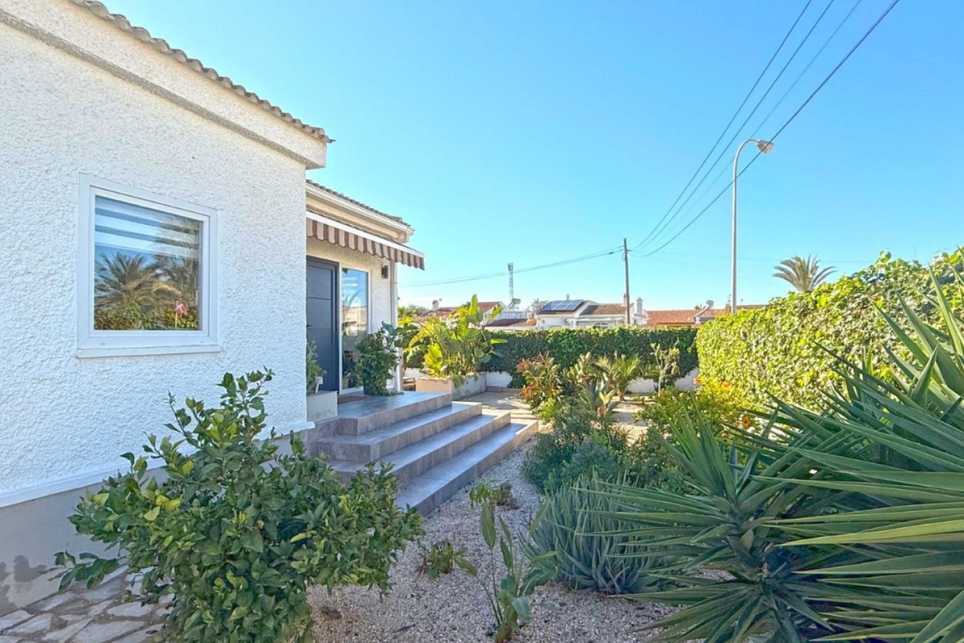 Resale - Villa - Torrevieja - La siesta