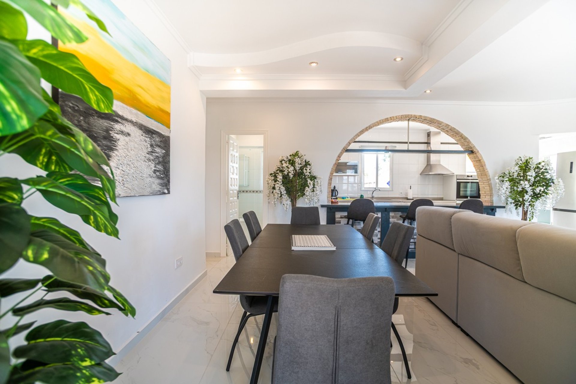 Resale - Villa * - Torrevieja - La Siesta *