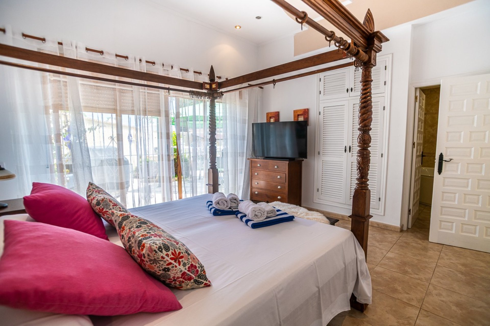 Resale - Villa * - Torrevieja - La Siesta *