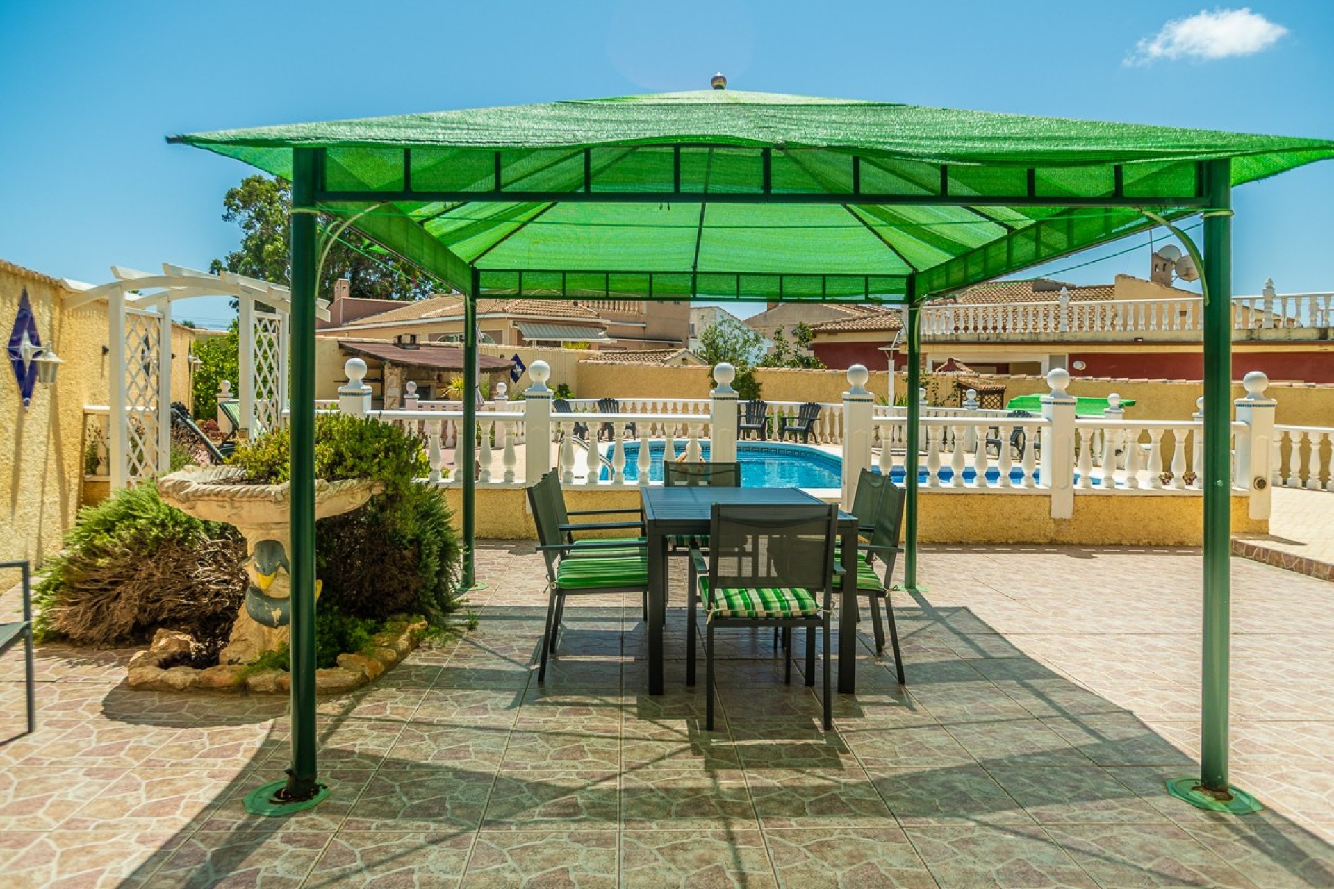 Resale - Villa * - Torrevieja - La Siesta *