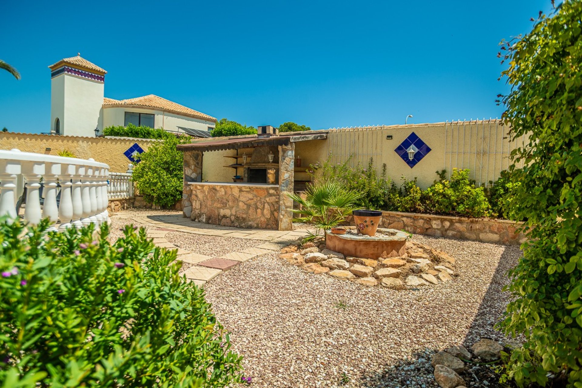 Resale - Villa * - Torrevieja - La Siesta *