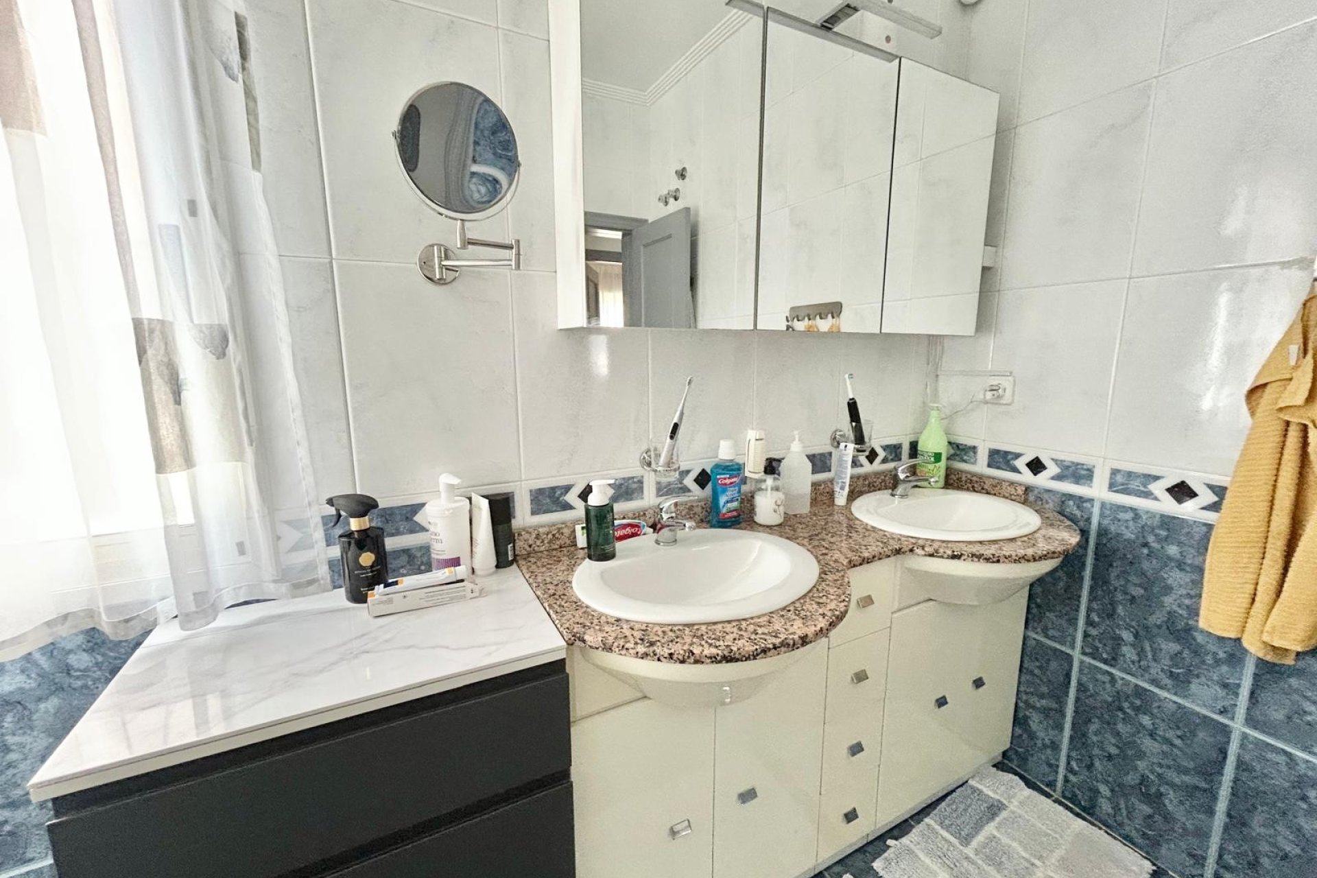 Resale - Villa * - Torrevieja * - La Siesta