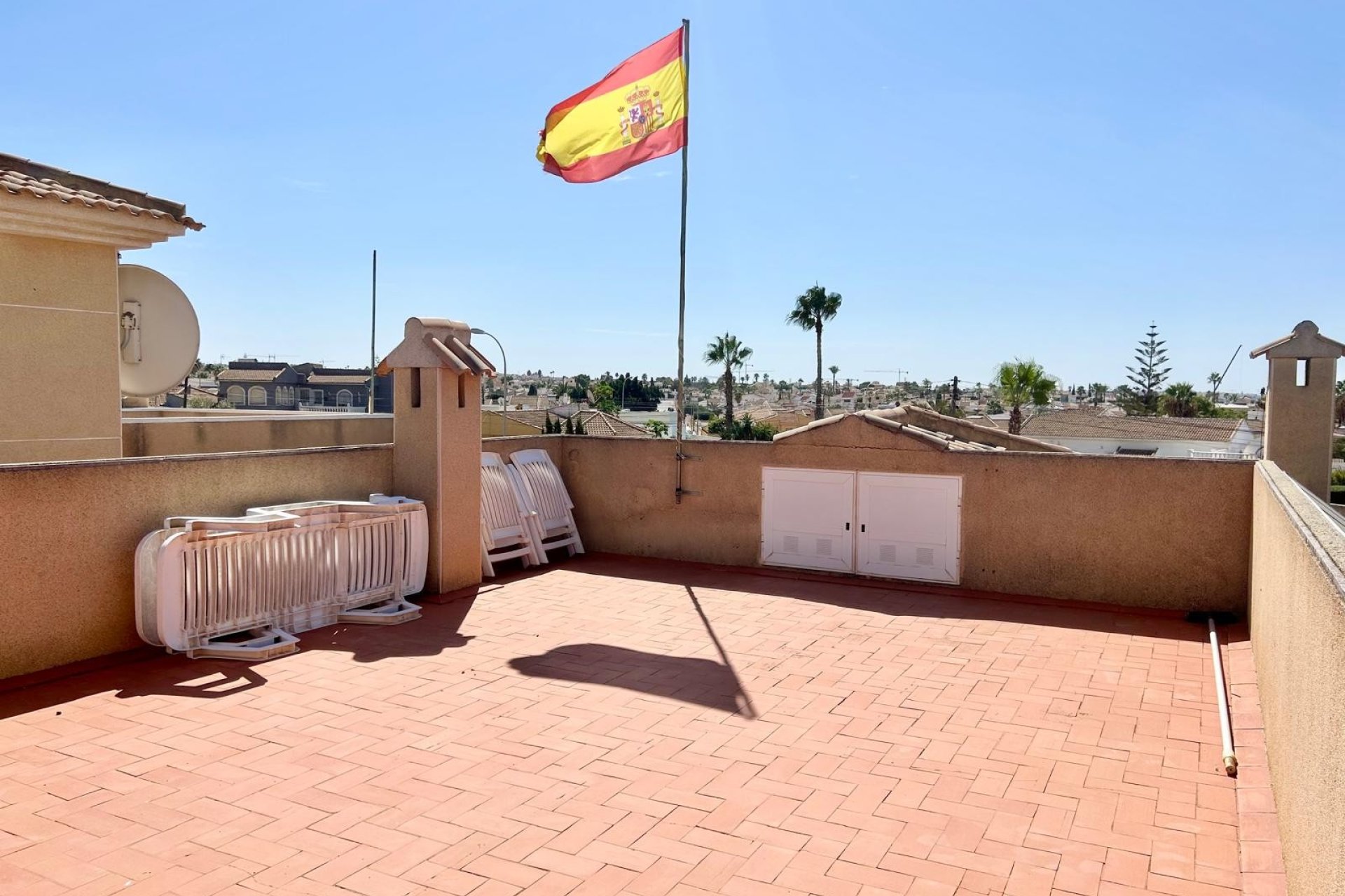 Resale - Villa * - Torrevieja * - La Siesta